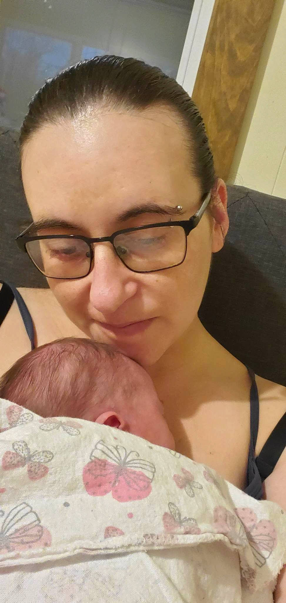 Isabella is registered to the contest to win money with this photo: cheek, chin, comfort, ear, eyebrow, eyelash, eyewear, forehead, glasses, jaw, joint, lip, mouth, muscle, neck, nose, organ, person, shoulder, skin