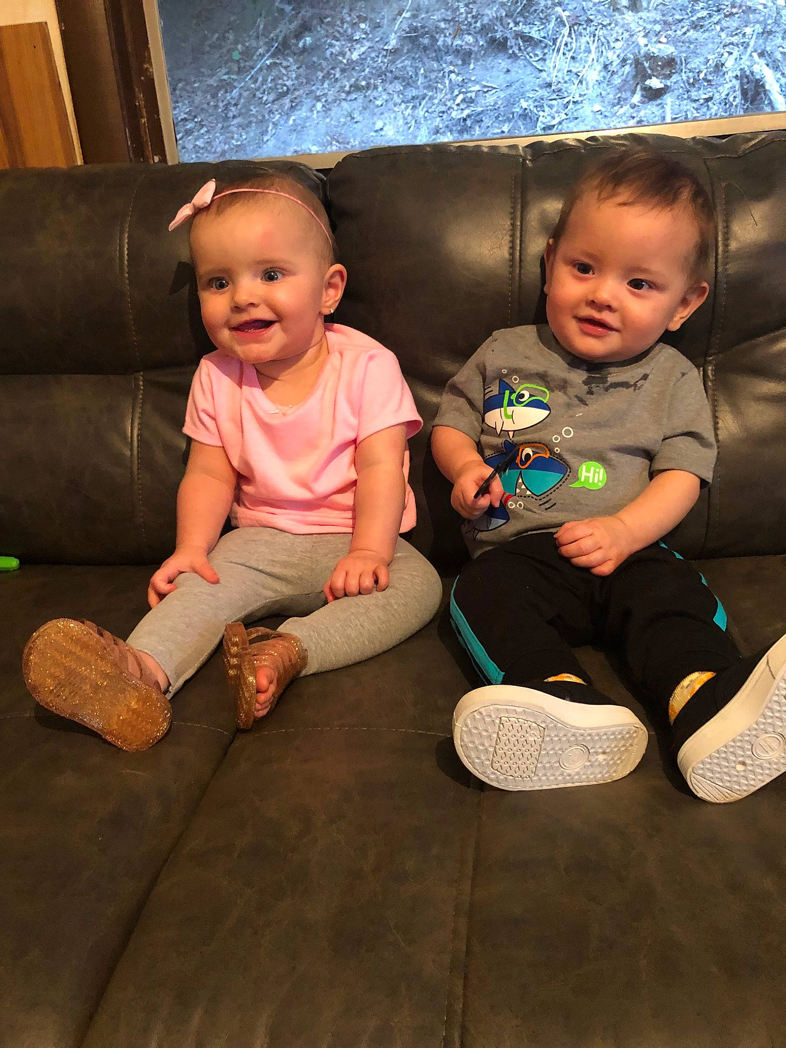 Ella is registered to the contest to win money with this photo: baby, child, floor, flooring, joy, person, play, sibling, sitting, skin, smile, toddler