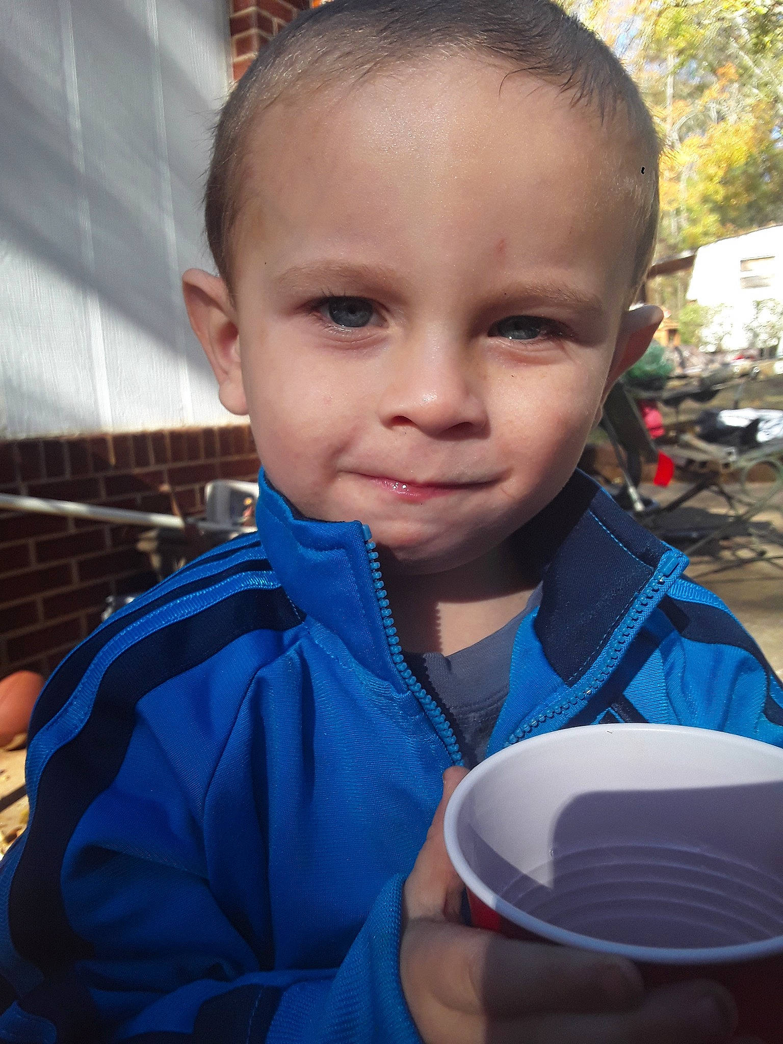 Judson is registered to the contest to win money with this photo: buzz_cut, child, crew_cut, face, forehead, hairstyle, male, person, smile, toddler