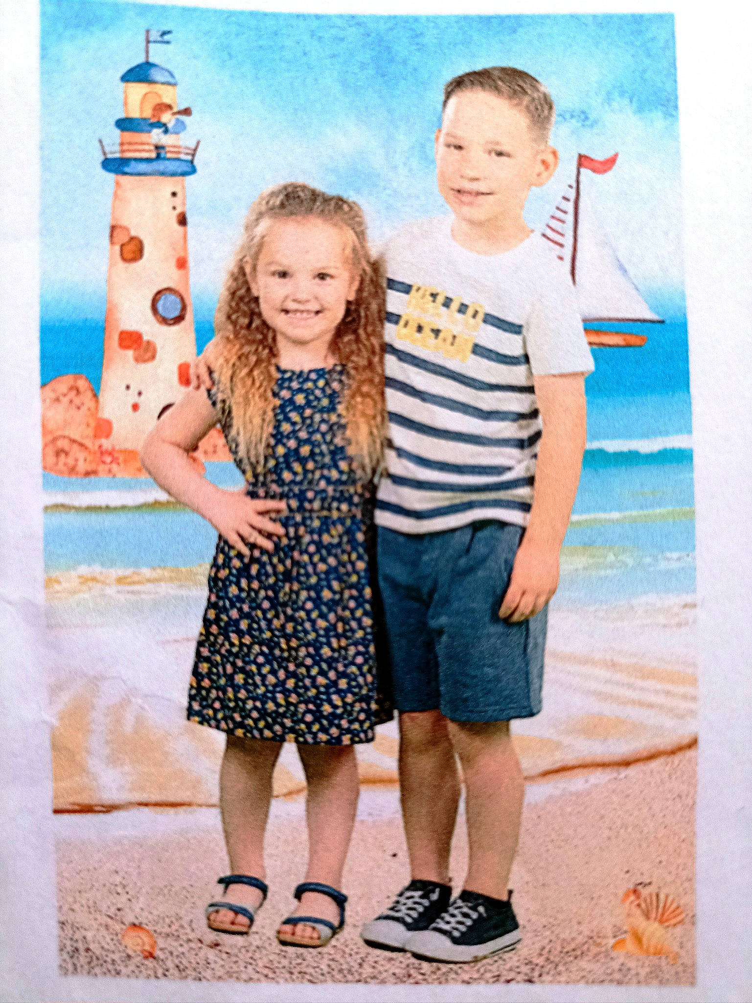 Lyana participe au concours pour gagner de l'argent avec cette photo : aqua, azure, beauty, fashion, fun, gesture, happy, joy, leisure, lighthouse, pattern, people_in_nature, person, photograph, product, sky, smile, summer, textile, tower