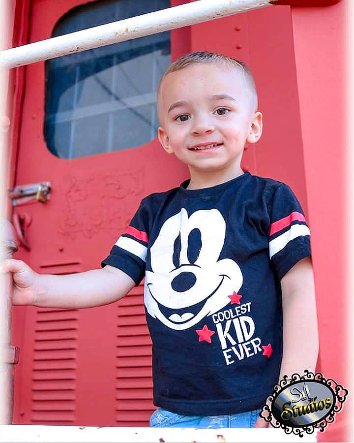 Tommy is registered to the contest to win money with this photo: baby, baby_toddler_clothing, child, child_model, happy, joy, person, photography, pink, play, red, sleeve, smile, t_shirt, toddler