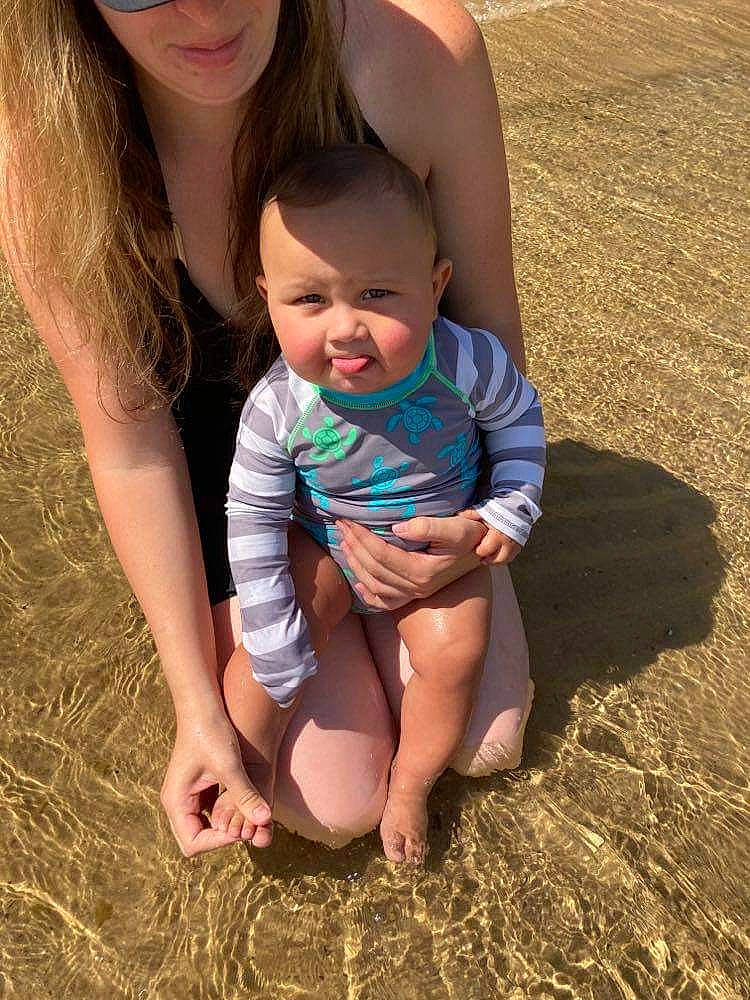 Lucciano is registered to the contest to win money with this photo: barefoot, child, fawn, foot, fun, grass, happy, leg, person, play, sand, sibling, sitting, smile, summer, toddler, vacation