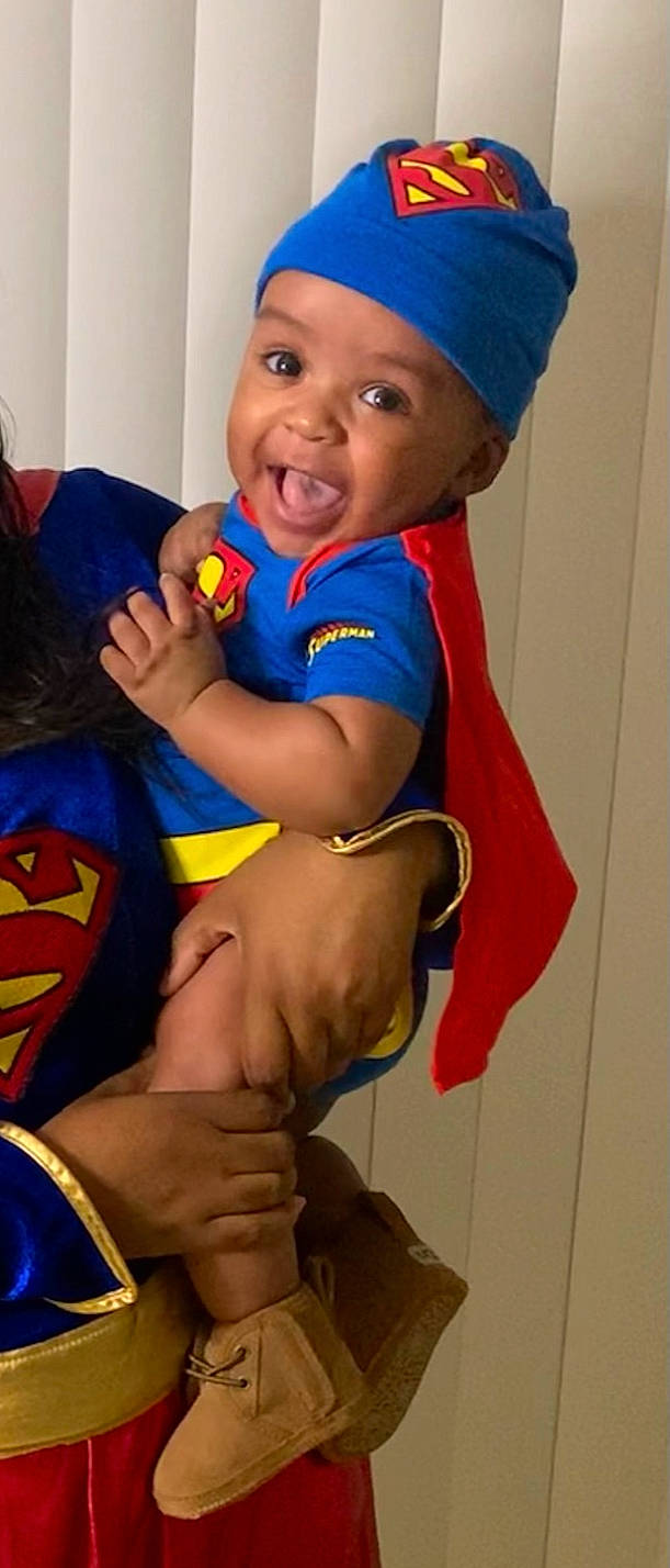 Marvin is registered to the contest to win money with this photo: abdomen, arm, cap, child, electric_blue, eye, finger, fun, hand, happy, headwear, human_body, leg, mouth, muscle, nose, person, skin, smile, thigh