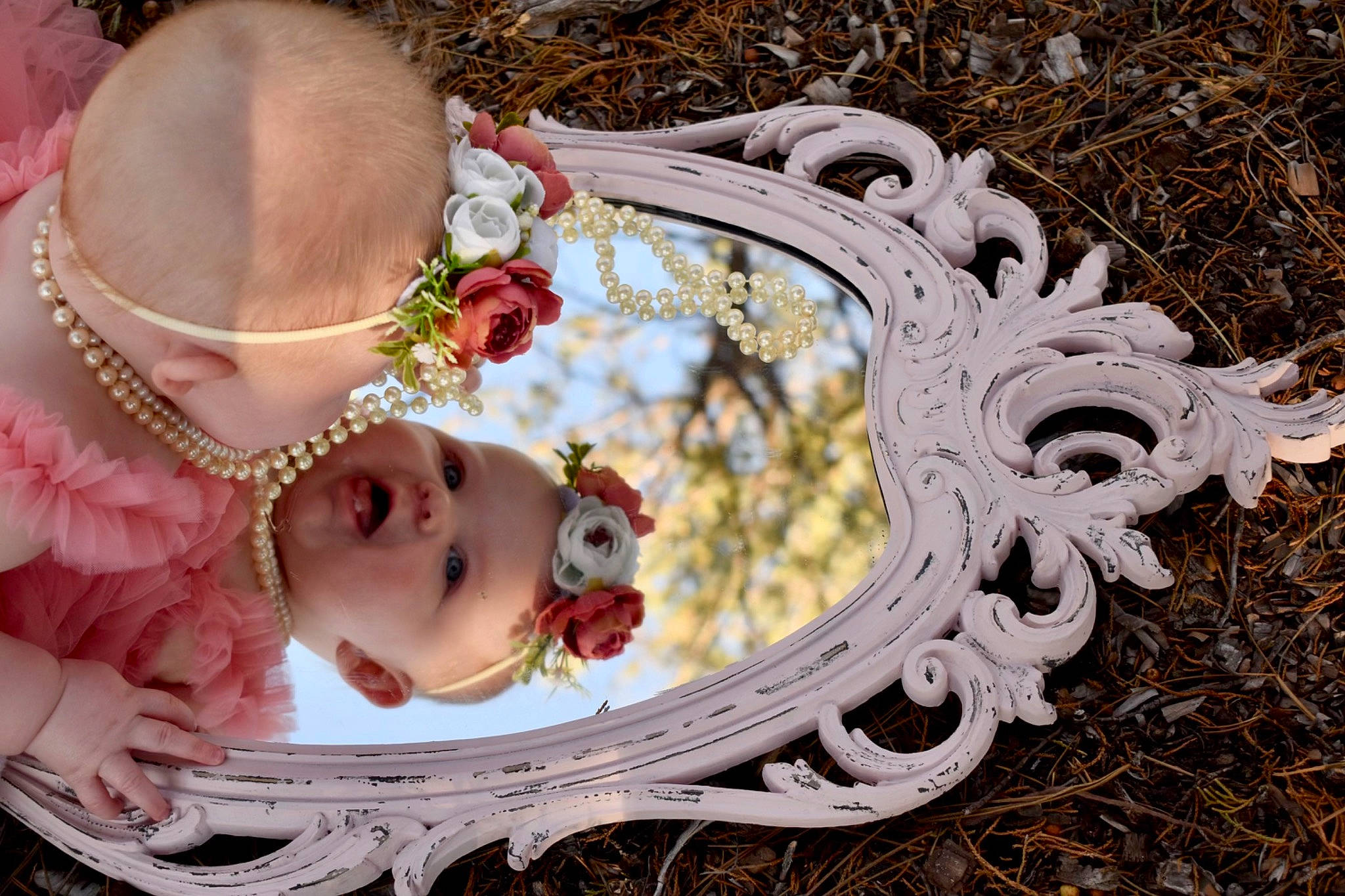 Aileen is registered to the contest to win money with this photo: baby, baby_toddler_clothing, beauty, brown_hair, cheek, eye, eyelash, fashion_accessory, grass, hair_accessory, hairstyle, happy, headgear, headpiece, iris, jewellery, pattern, person, toddler, toy