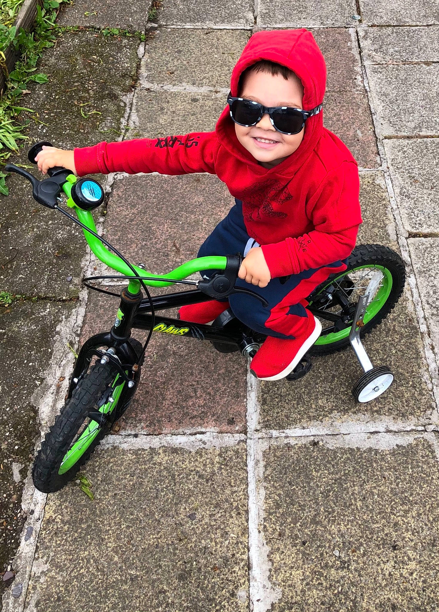 Eric joined the competition — help win amazing prizes! bicycle, bicycle_accessory, bicycle_fork, bicycle_frame, bicycle_handlebar, bicycle_part, bicycle_tire, bicycle_wheel, bicycles_equipment_and_supplies, cycle_sport, face, glasses, goggles, joy, outdoor_recreation, person, smile, sunglasses, tire, vehicle