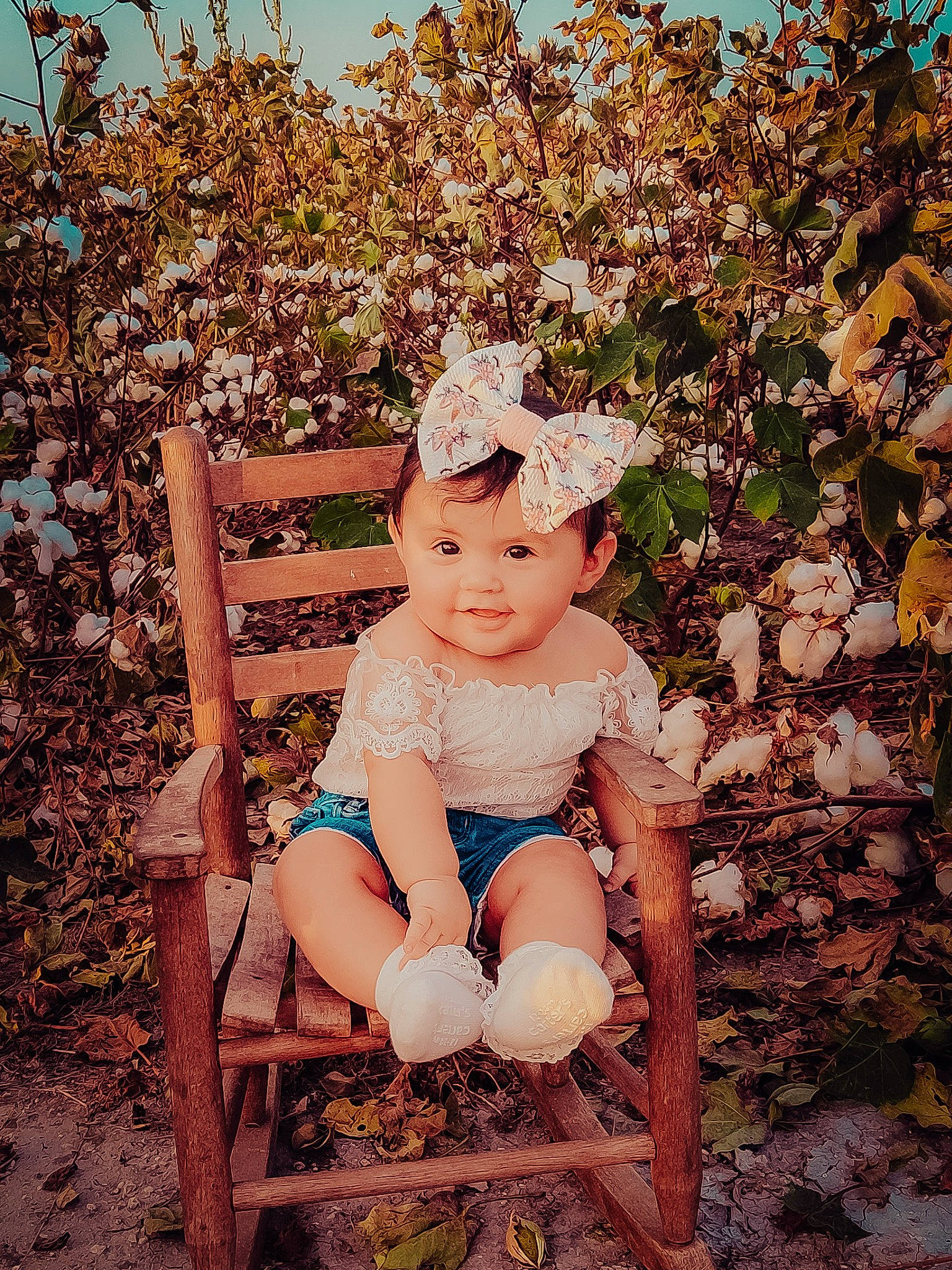 Savannah is registered to the contest to win money with this photo: baby, baby_toddler_clothing, beauty, chair, child_model, fashion_accessory, flash_photography, grass, hair_accessory, happy, headband, headpiece, headwear, joy, pattern, people_in_nature, person, plant, portrait_photography, shorts