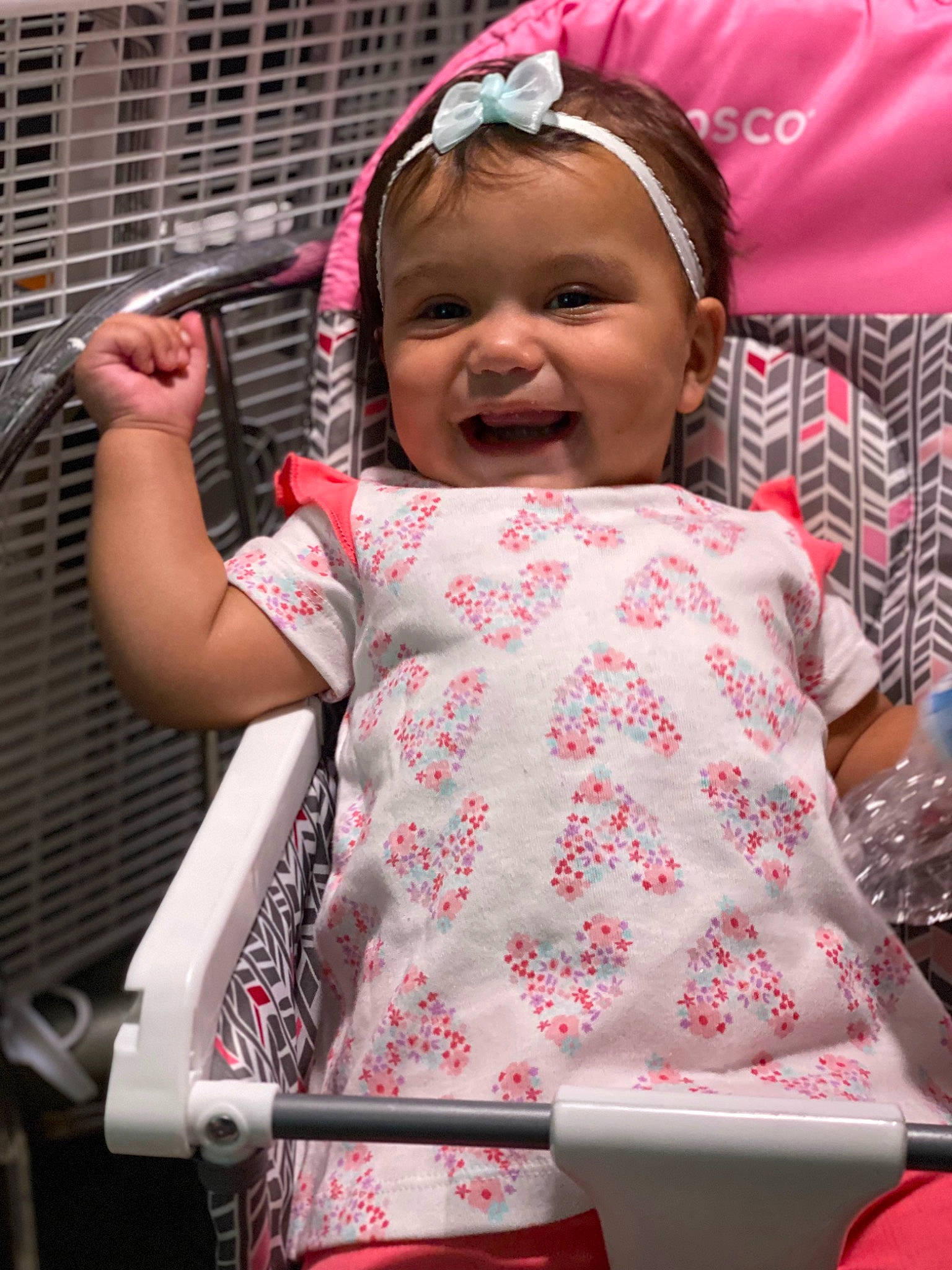 Gianna is registered to the contest to win money with this photo: beauty, child, facial_expression, fun, hairstyle, hand, happy, human, magenta, mammal, organ, person, pink, product, red, shopping_cart, skin, smile, snapshot, summer