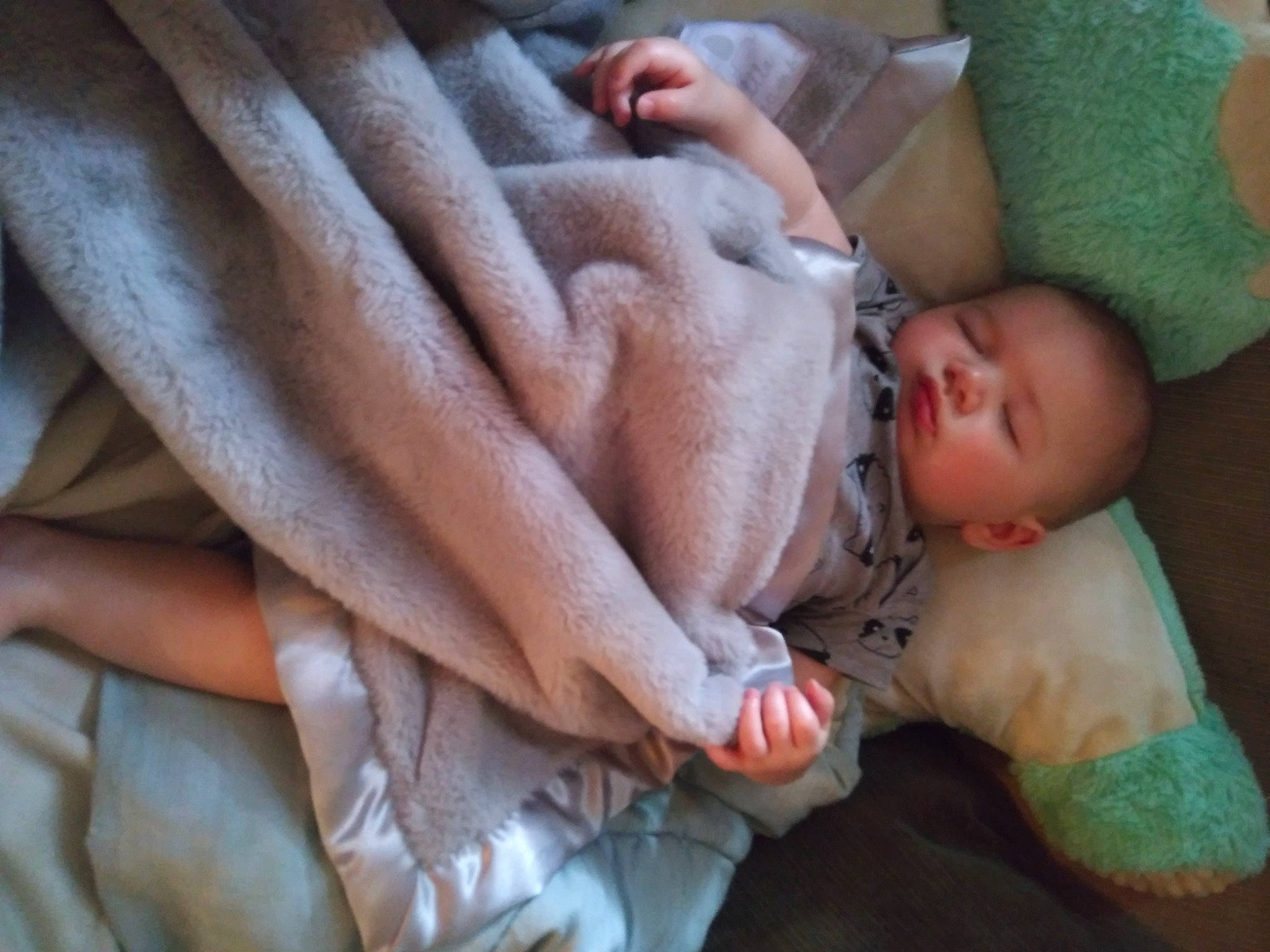 James joined the competition — help win amazing prizes! baby, baby_products, child, comfort, eye, finger, gesture, grass, human_body, joint, linens, mouth, nail, pattern, person, room, skin, textile, thumb, toddler