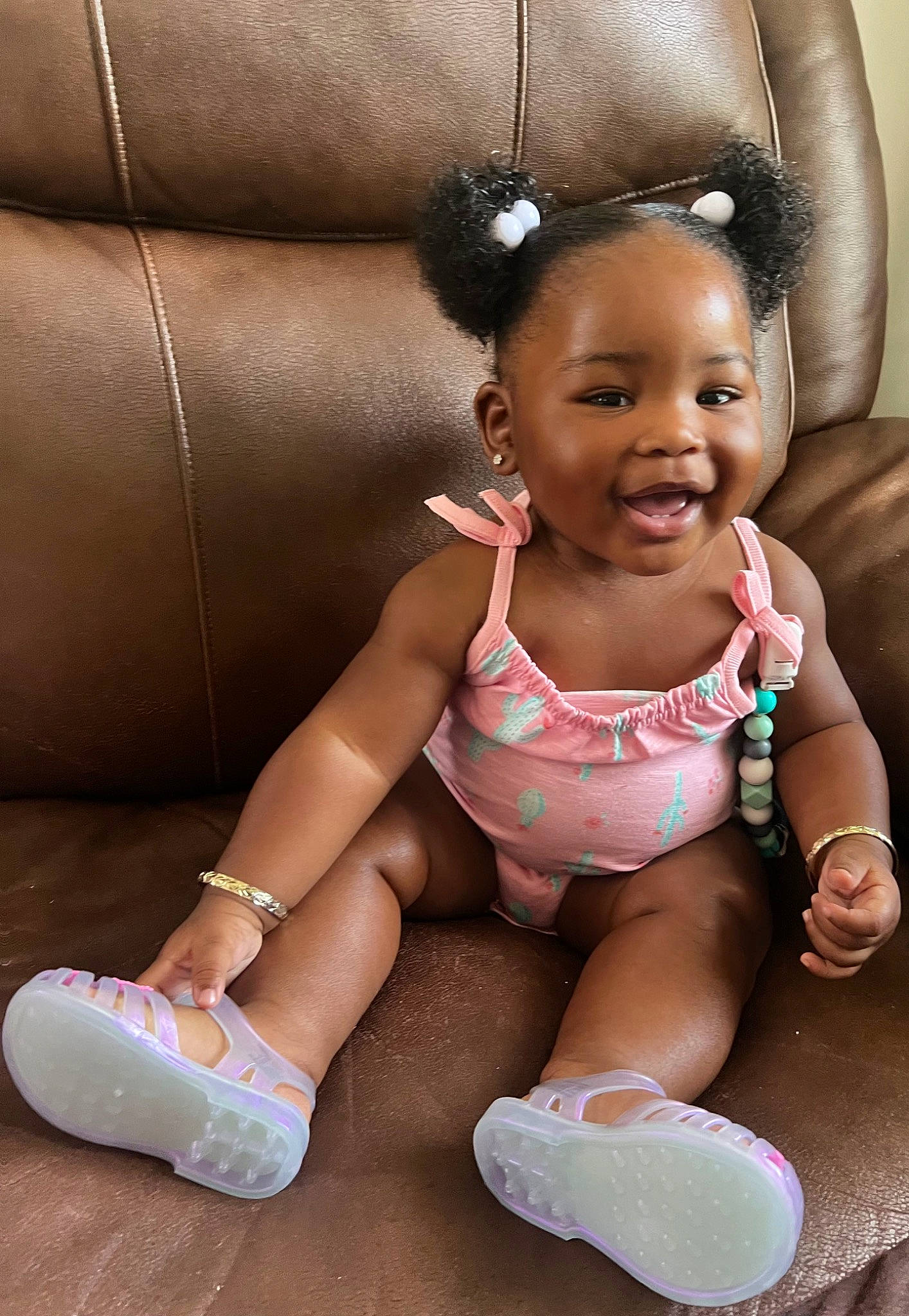 Jeyonnah is registered to the contest to win money with this photo: abdomen, baby, baby_toddler_clothing, barefoot, cheek, chest, child, flash_photography, foot, fun, happy, human_leg, jewellery, joint, person, pink, skin, smile, thigh, toddler