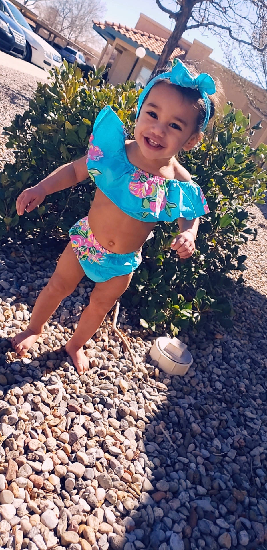 Susana is registered to the contest to win money with this photo: adaptation, child, fun, joy, leaf, leg, person, plant, play, smile, summer, toddler, tree, vacation