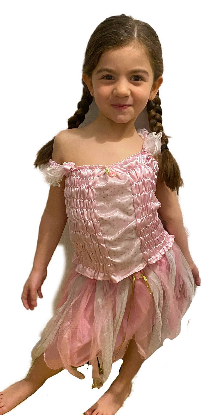 Nina a rejoint le concours — aidez-le/la à gagner de superbes lots ! baby_toddler_clothing, dance, embellishment, eye, face, fashion_design, flash_photography, hair, happy, head, human_body, joy, neck, person, pink, ruffle, skin, sleeve, smile, thigh