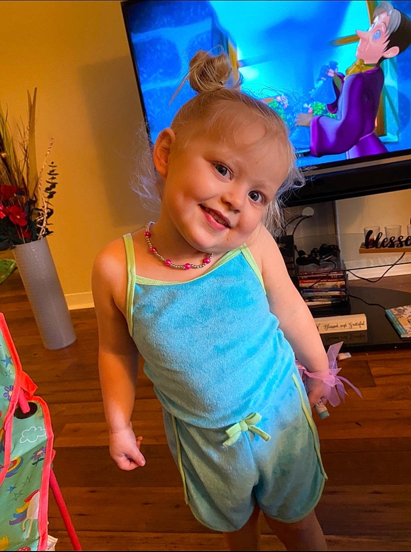 Ryleekay is registered to the contest to win money with this photo: baby, child, joy, person, play, smile, standing, toddler