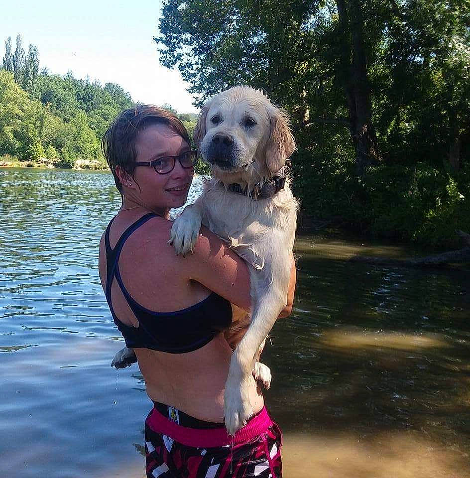 Gessy a rejoint le concours — aidez-le/la à gagner de superbes lots ! adventure, carnivoran, dog, dog_breed, dog_like_mammal, fun, golden_retriever, mammal, person, retriever, snout, sporting_group, vacation, vertebrate, water