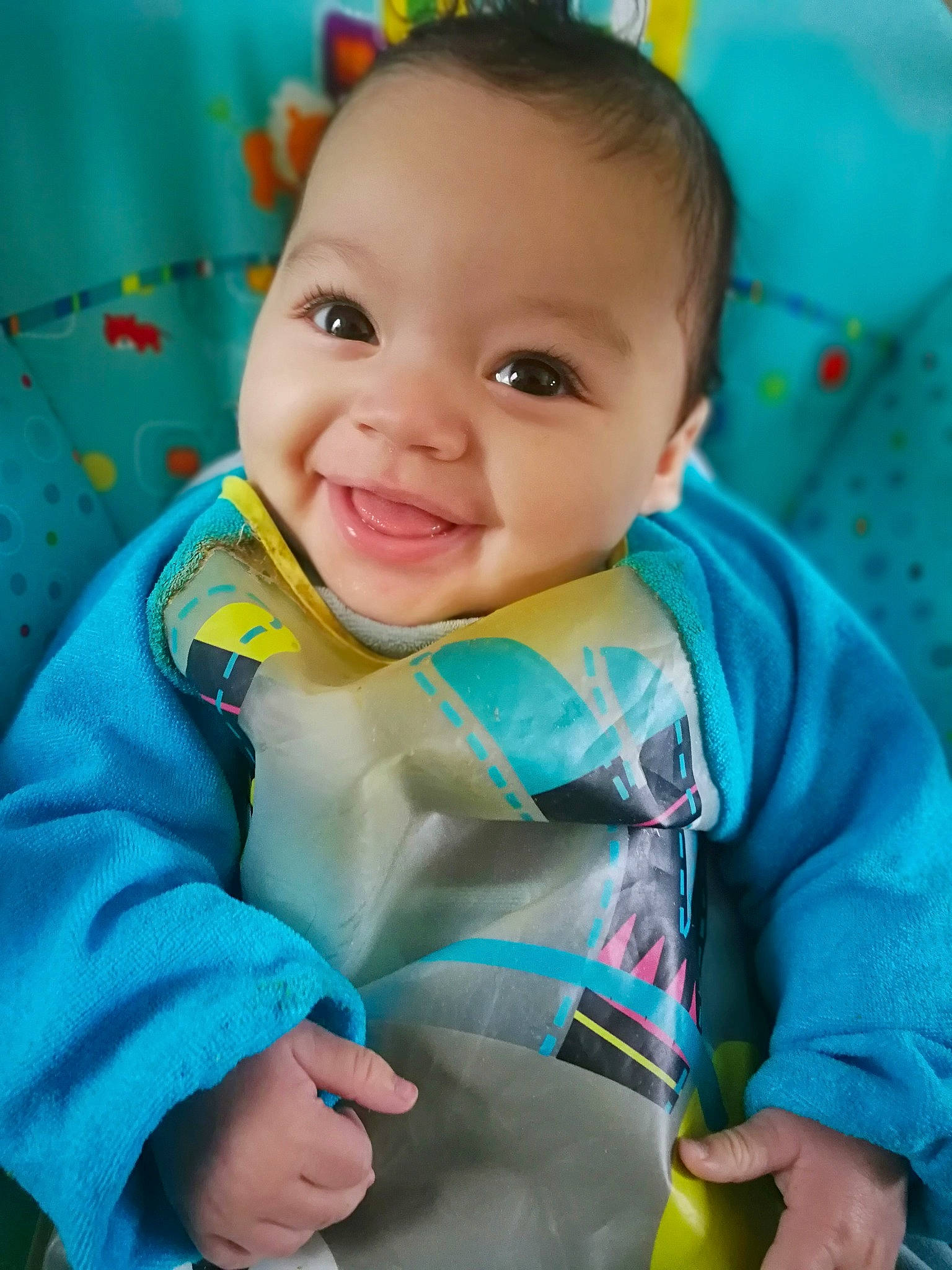 Marvyn participe au concours pour gagner de l'argent avec cette photo : baby, baby_products, blue, cheek, child, eye, face, facial_expression, fun, happy, iris, joy, lip, nose, person, play, skin, smile, toddler