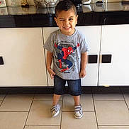 Enzo participe au concours pour gagner de l'argent avec cette photo :