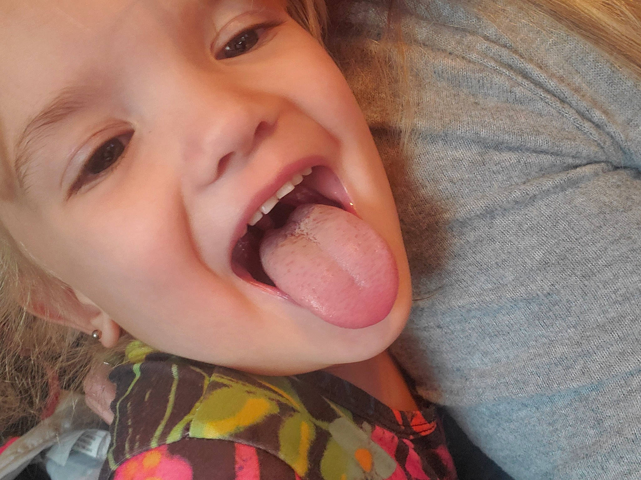 Madlynn is registered to the contest to win money with this photo: cheek, ear, eye, eyebrow, eyelash, face, forehead, gesture, happy, head, headwear, human_body, jaw, lip, mouth, neck, nose, person, skin, smile