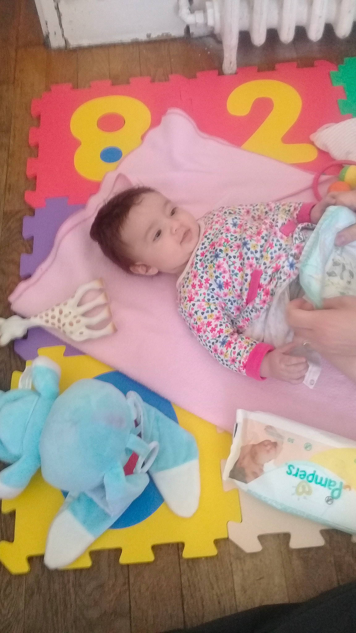 Léana a rejoint le concours — aidez-le/la à gagner de superbes lots ! baby, baby_products, baby_sleeping, baby_toddler_clothing, baby_toys, bedtime, child, linens, nap, nose, person, pink, playmat, plush, sleep, stuffed_toy, toddler, toy