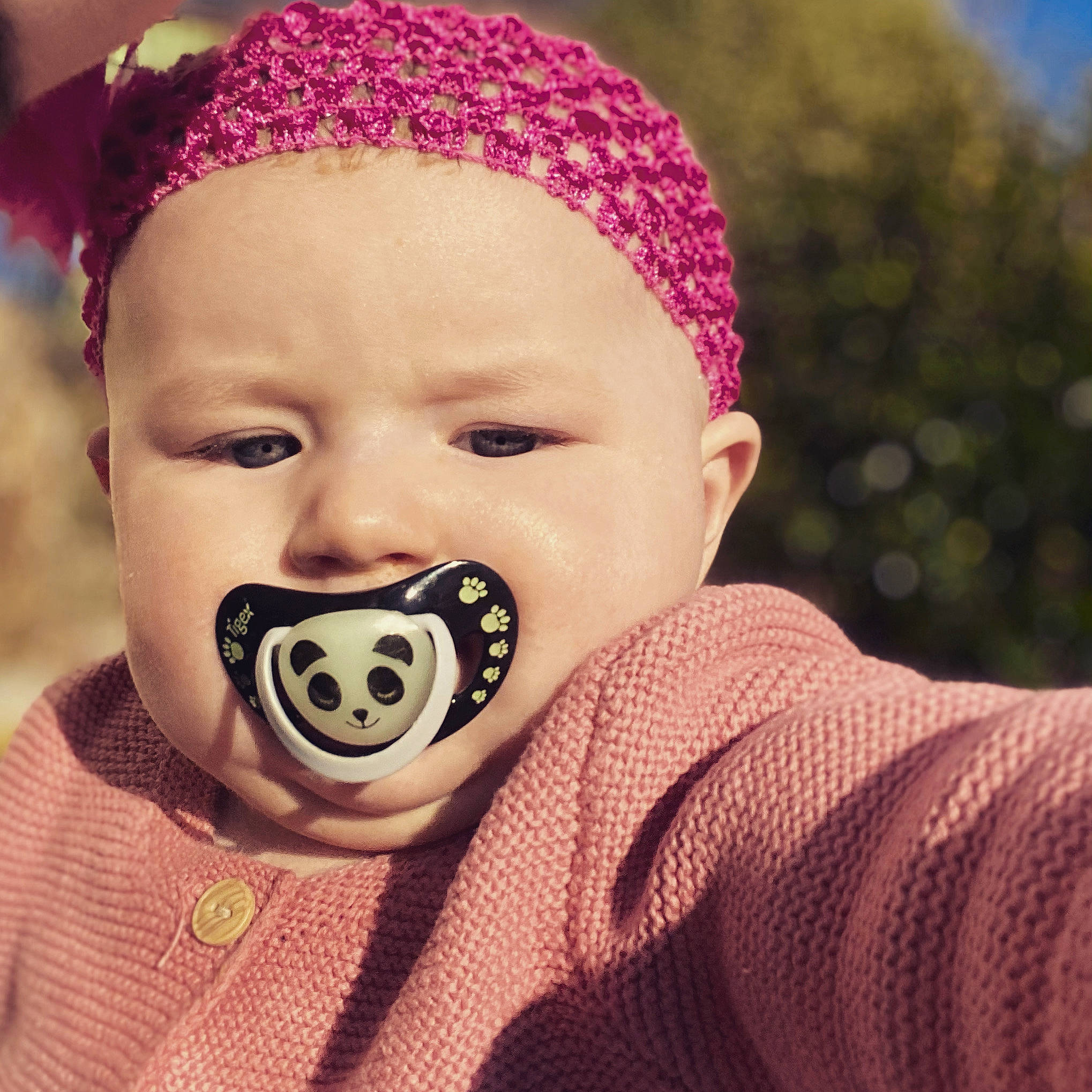 Roxane participe au concours pour gagner de l'argent avec cette photo : baby, baby_toddler_clothing, beauty, cheek, child, chin, clothing, cool, ear, eye, eyebrow, eyelash, face, happy, head, lip, mouth, nose, person, pink