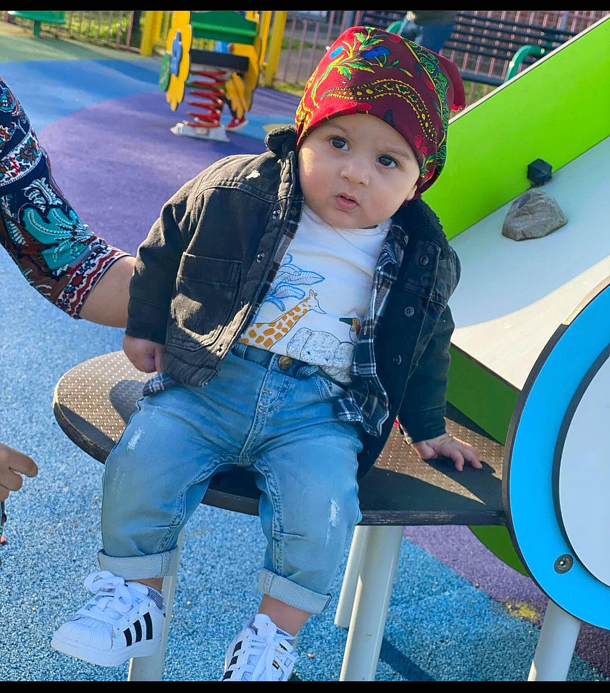 Andrei is registered to the contest to win money with this photo: baby, baby_toddler_clothing, blue, cap, child, cool, electric_blue, fashion_accessory, fun, happy, headwear, leisure, person, recreation, sandal, shoe, sitting, sneakers, street_fashion, thigh