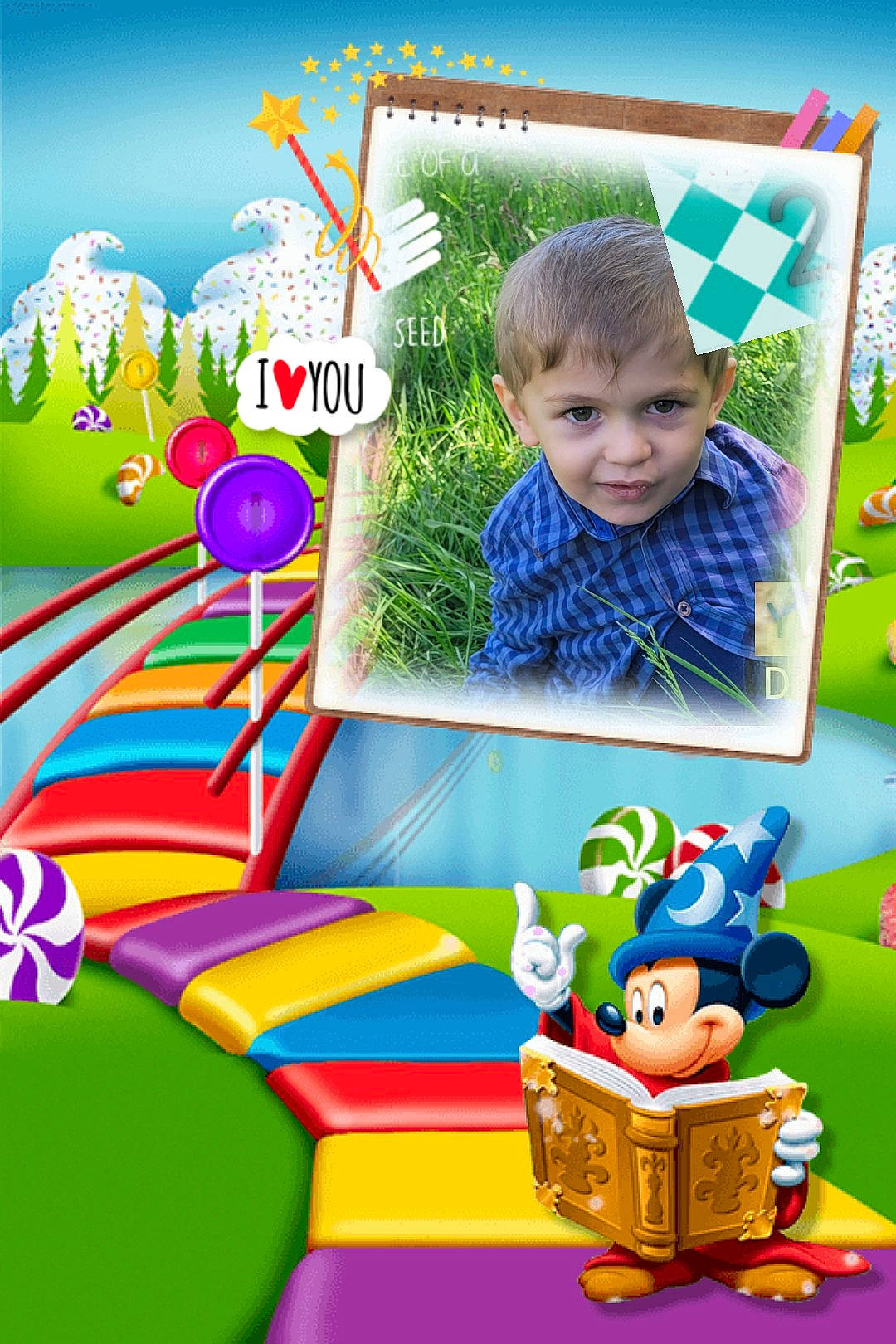 Enzo participe au concours pour gagner de l'argent avec cette photo : adaptation, art, child, facial_expression, fun, grass, green, happy, illustration, leisure, nature, people_in_nature, person, play, product, recreation, room, sharing, smile, toddler