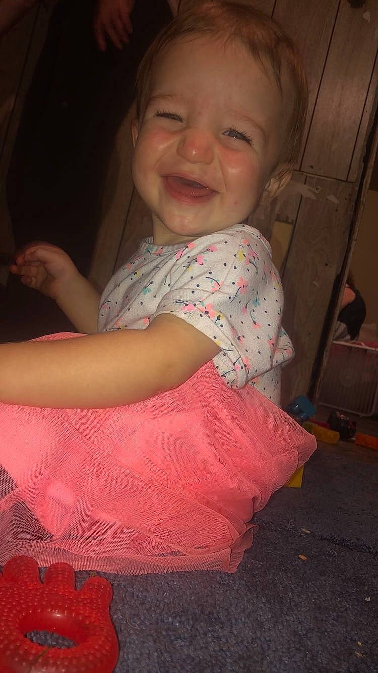 Courtney joined the competition — help win amazing prizes! arm, cheek, comfort, eye, facial_expression, flash_photography, fun, hairstyle, hand, happy, head, human_body, iris, joy, mouth, person, pink, shoulder, skin, smile