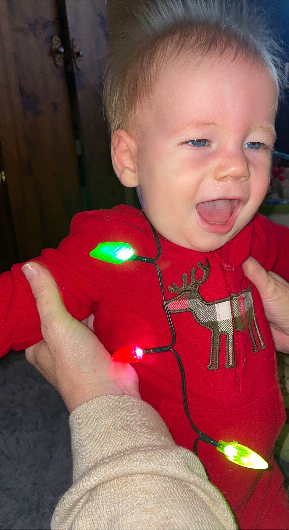 Kye is registered to the contest to win money with this photo: baby, baby_toddler_clothing, carmine, cheek, child, facial_expression, finger, fun, happy, holiday, iris, lip, neck, nose, person, skin, sleeve, smile, standing, thumb
