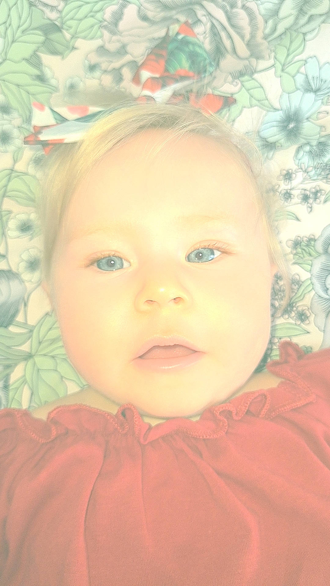 Cyrillia participe au concours pour gagner de l'argent avec cette photo : baby, cheek, child, chin, close_up, eye, eyebrow, eyelash, forehead, grass, happy, head, iris, lip, nose, person, pink, plant, skin, toddler