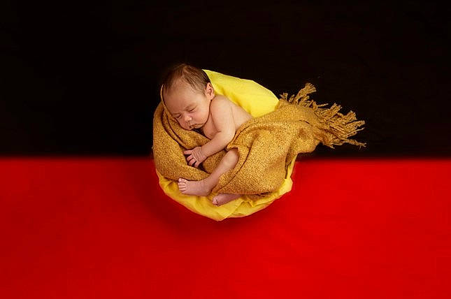 Djarli is registered to the contest to win money with this photo: arm, baby, child, person, photography, toddler, yellow