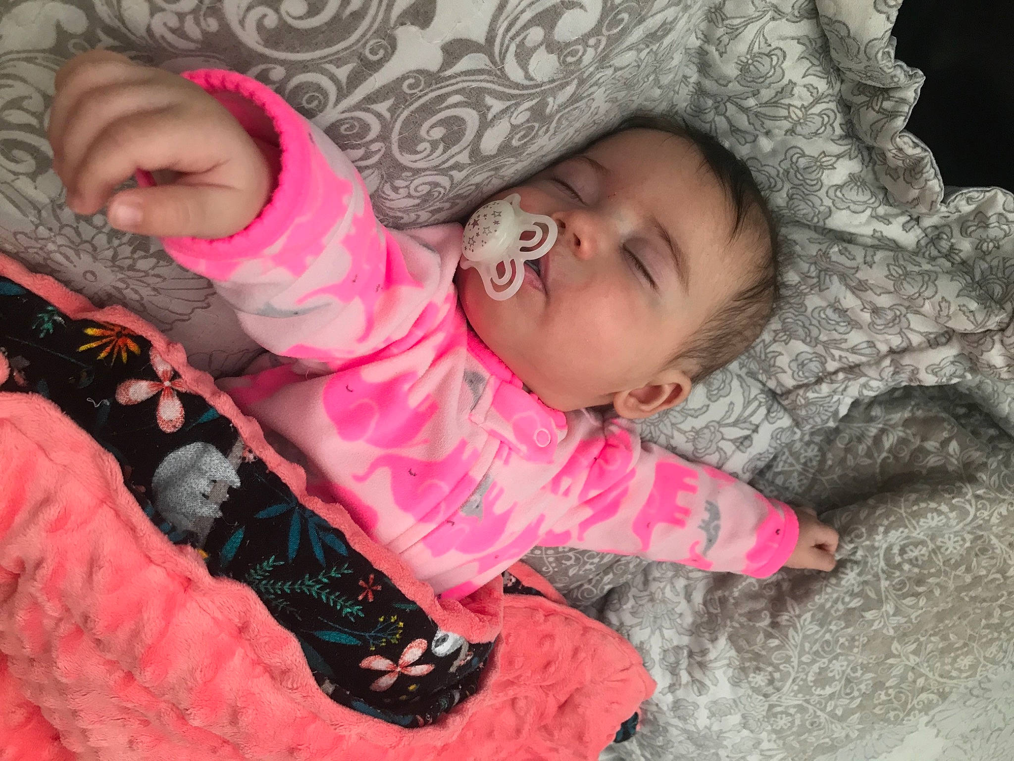 Jazlynn is registered to the contest to win money with this photo: baby, baby_products, baby_toddler_clothing, cheek, child, comfort, human, nail, nightwear, pattern, person, pink, skin, toddler, wool