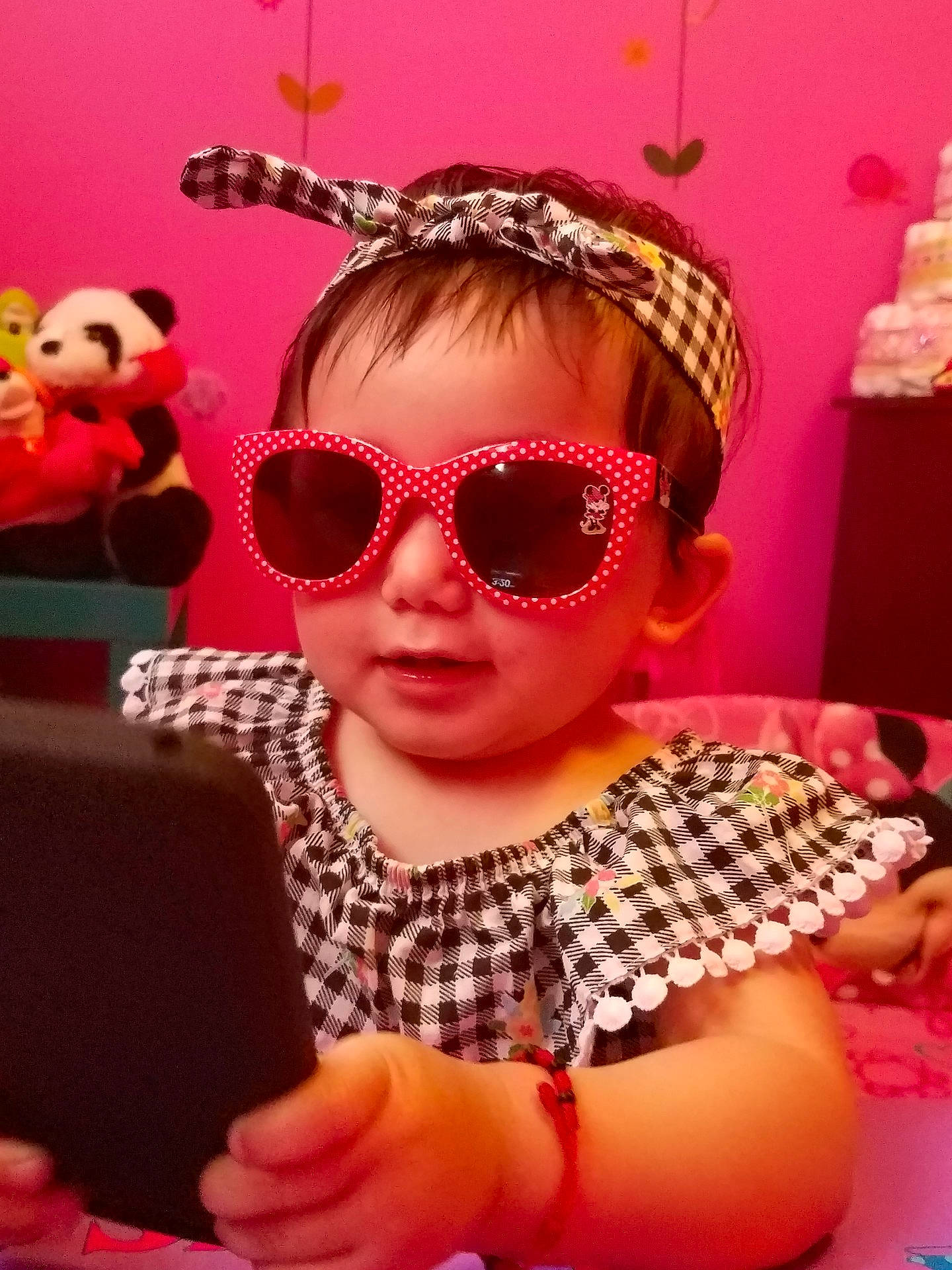 Daniela is registered to the contest to win money with this photo: child, cool, eyewear, fashion_accessory, fun, girl, glasses, hair_accessory, headgear, health_beauty, person, pink, product, sunglasses, toddler, vision_care