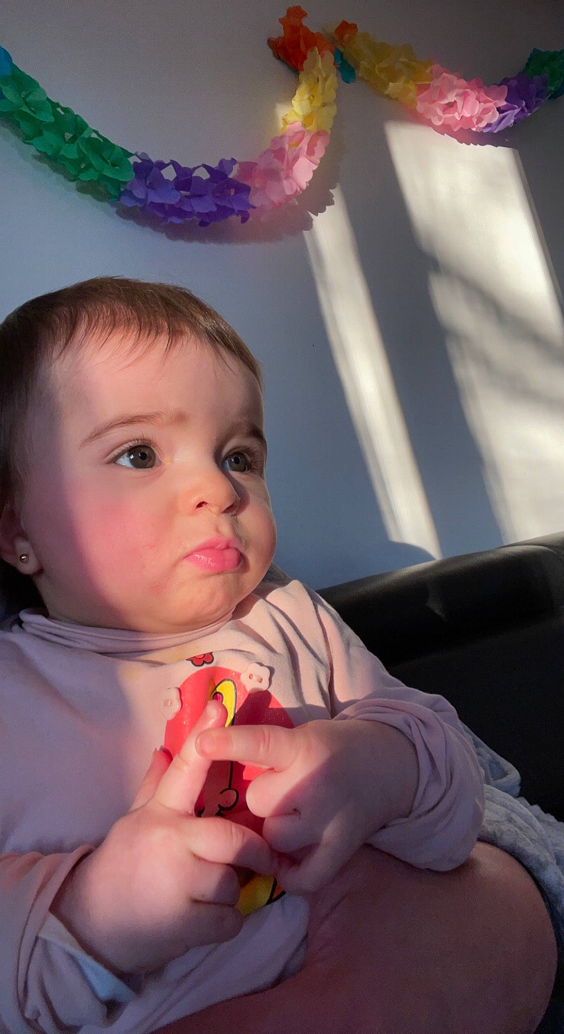 Shirine participe au concours pour gagner de l'argent avec cette photo : baby, cheek, child, dress, event, fun, gesture, hand, happy, lip, nail, nose, people, person, pink, product, red, skin, thumb, toddler