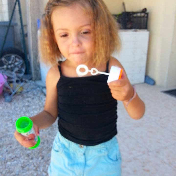 Mélyna participe au concours pour gagner de l'argent avec cette photo :