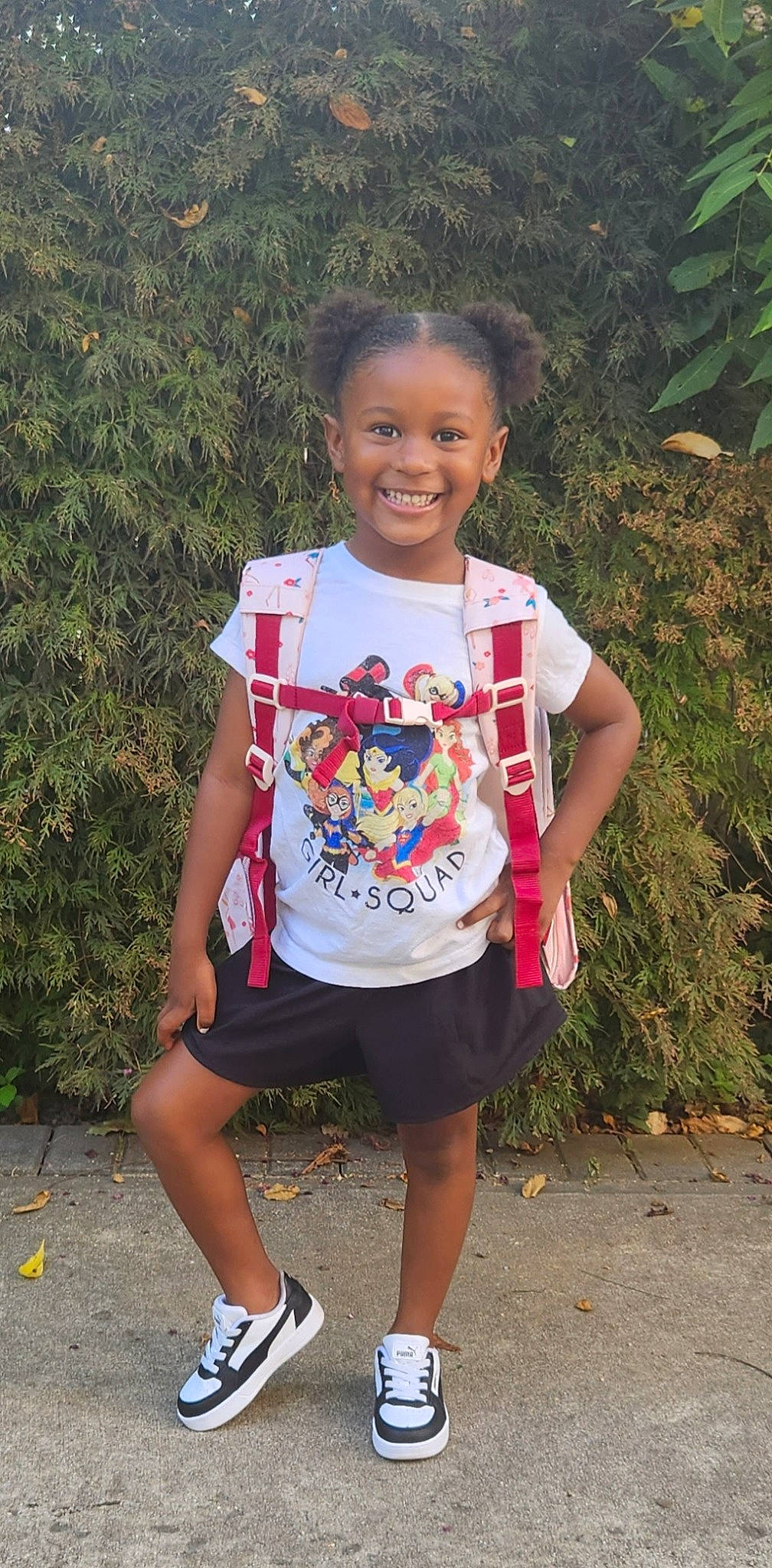 Evie is registered to the contest to win money with this photo: baby_toddler_clothing, black, child, fun, grass, happy, human_leg, joy, leisure, pattern, person, recreation, running, shorts, sleeve, smile, sportswear, t_shirt, thigh, toddler