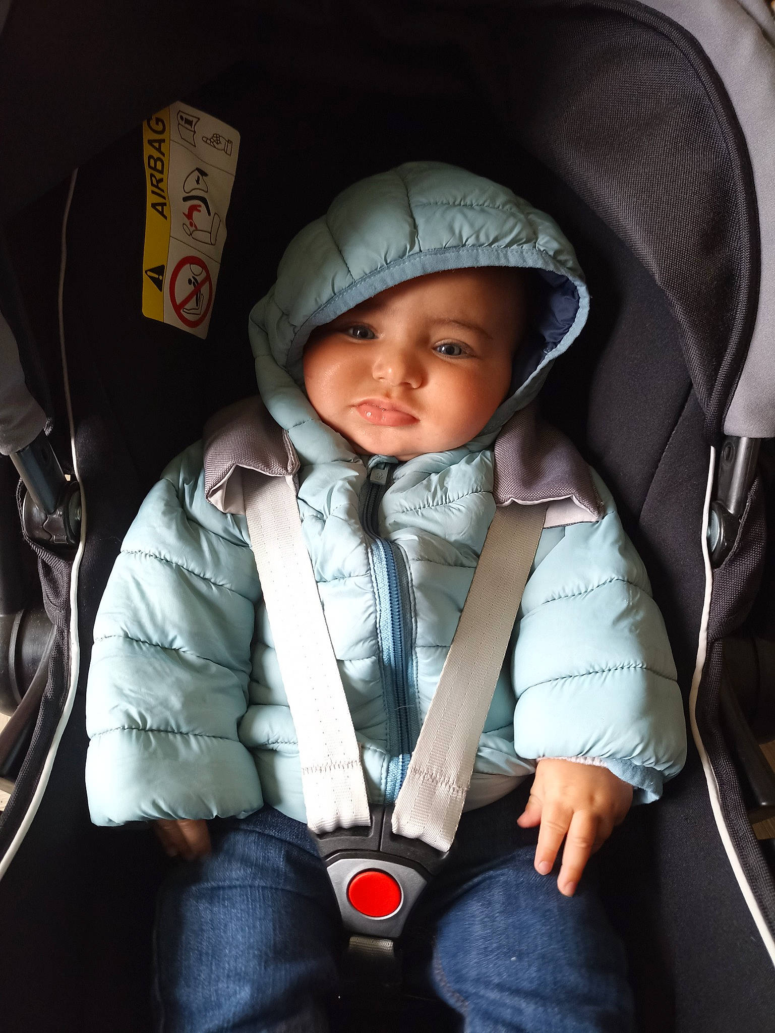 Marwan participe au concours pour gagner de l'argent avec cette photo : auto_part, baby, baby_carriage, baby_in_car_seat, baby_products, baby_safety, car_seat, carmine, cheek, child, comfort, eye, fashion_accessory, flash_photography, fun, head, headwear, outerwear, person, personal_protective_equipment