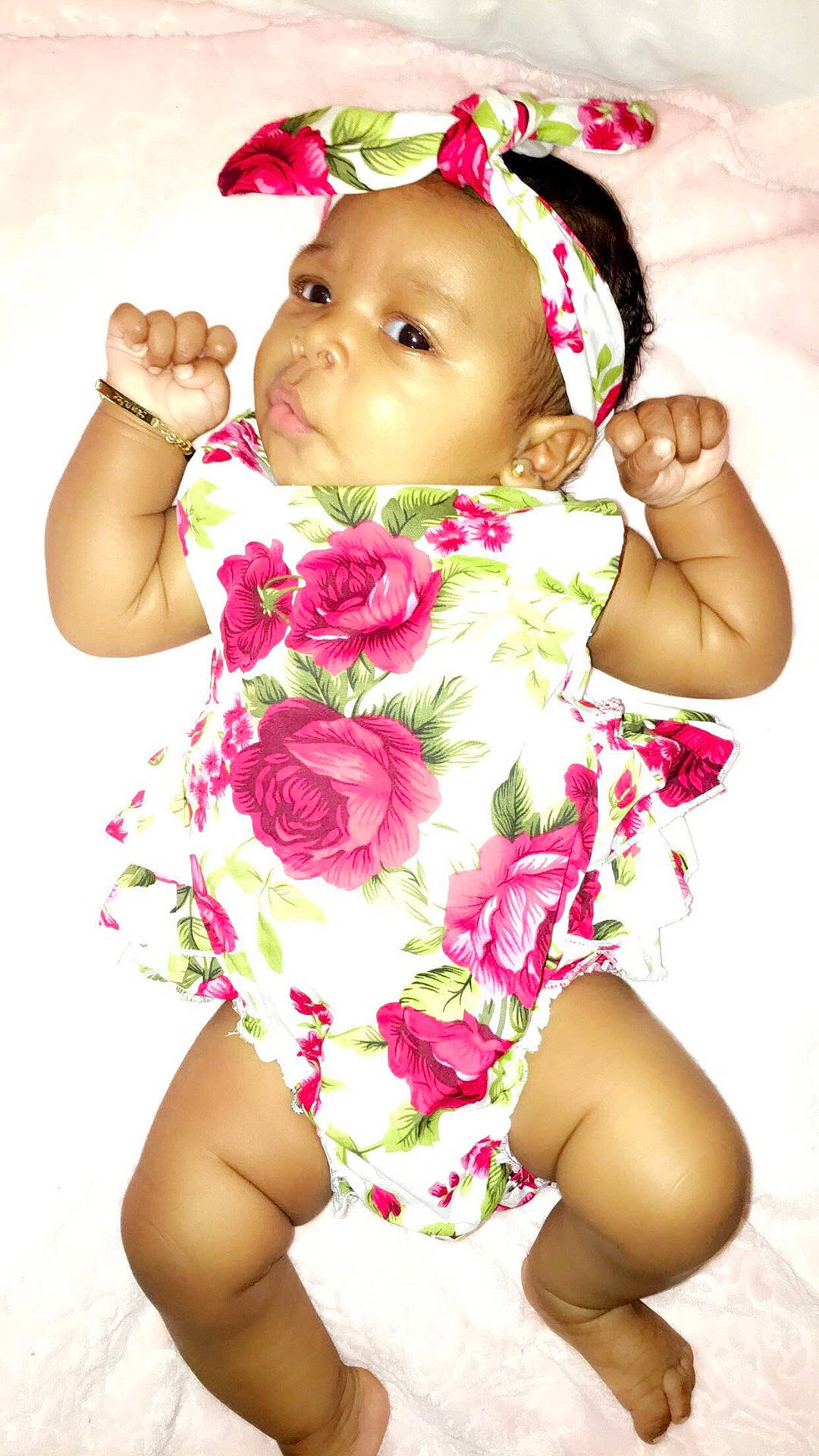 Analee is registered to the contest to win money with this photo: child, child_model, flower, girl, hair_accessory, infant, japanese_idol, petal, pink, skin, toddler