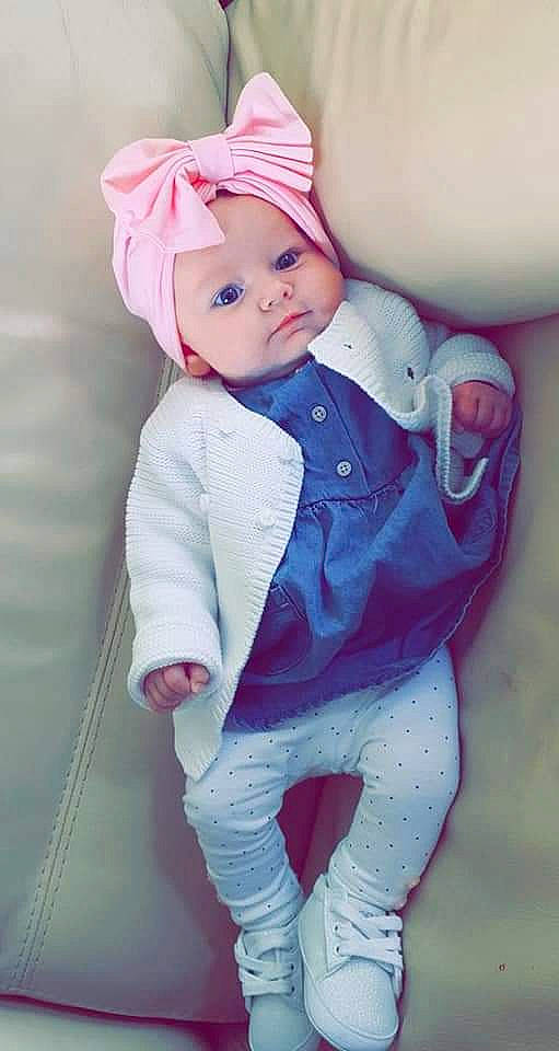 Loredana participe au concours pour gagner de l'argent avec cette photo : baby, blue, cheek, child, doll, headgear, headwear, jeans, outerwear, person, pink, skin, toddler, toy