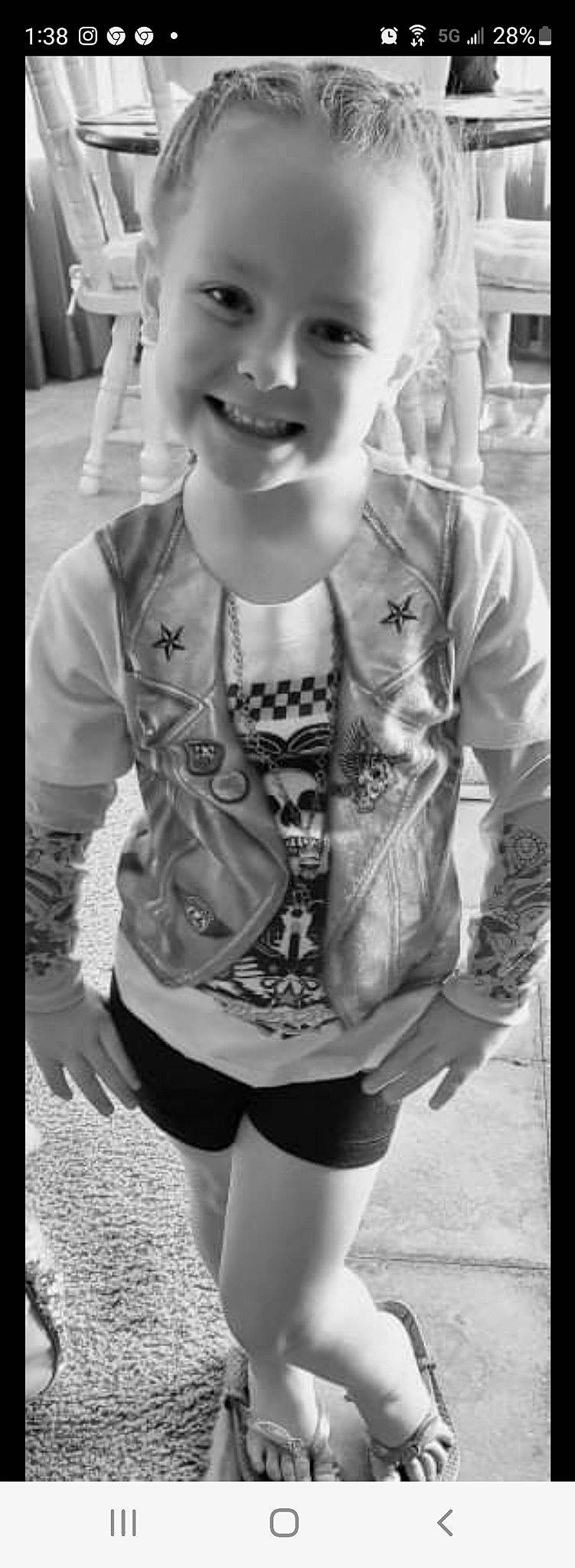 Kaleena is registered to the contest to win money with this photo: beauty, black, black_and_white, cool, elbow, flash_photography, gesture, happy, joy, monochrome, monochrome_photography, neck, person, photograph, sleeve, smile, standing, street_fashion, style, t_shirt