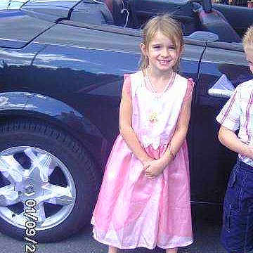 Leslie participe au concours pour gagner de l'argent avec cette photo :