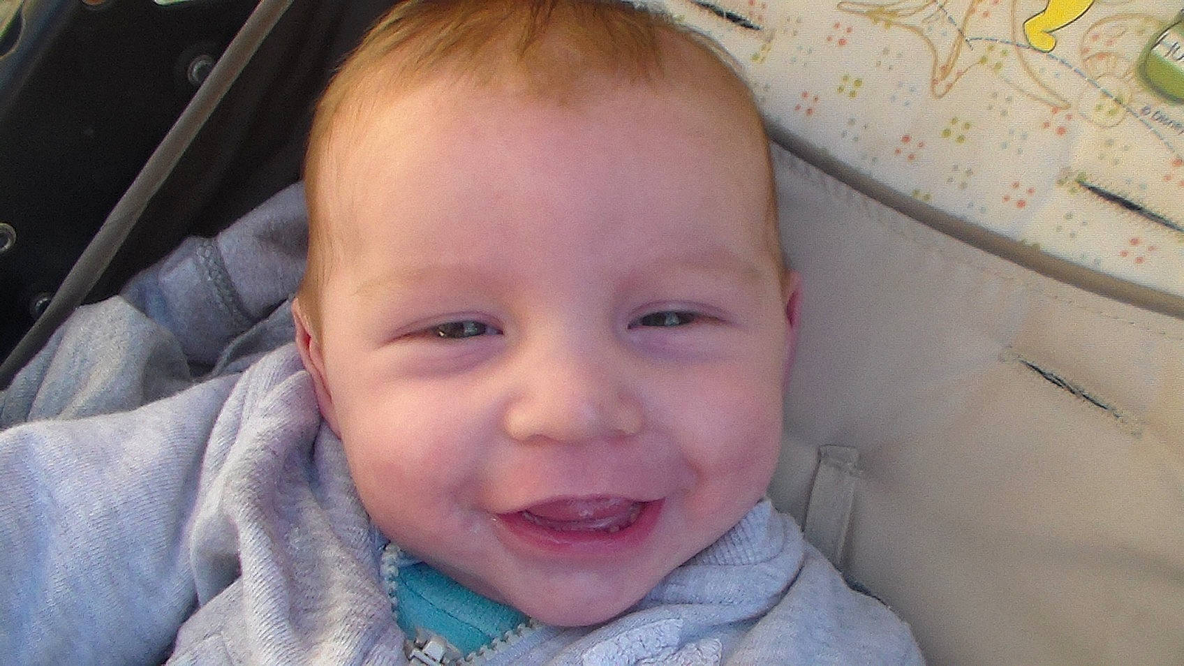 Nohlan participe au concours pour gagner de l'argent avec cette photo : baby, cheek, child, chin, close_up, ear, eye, eyebrow, face, facial_expression, forehead, head, iris, joy, lip, mouth, nose, organ, person, skin