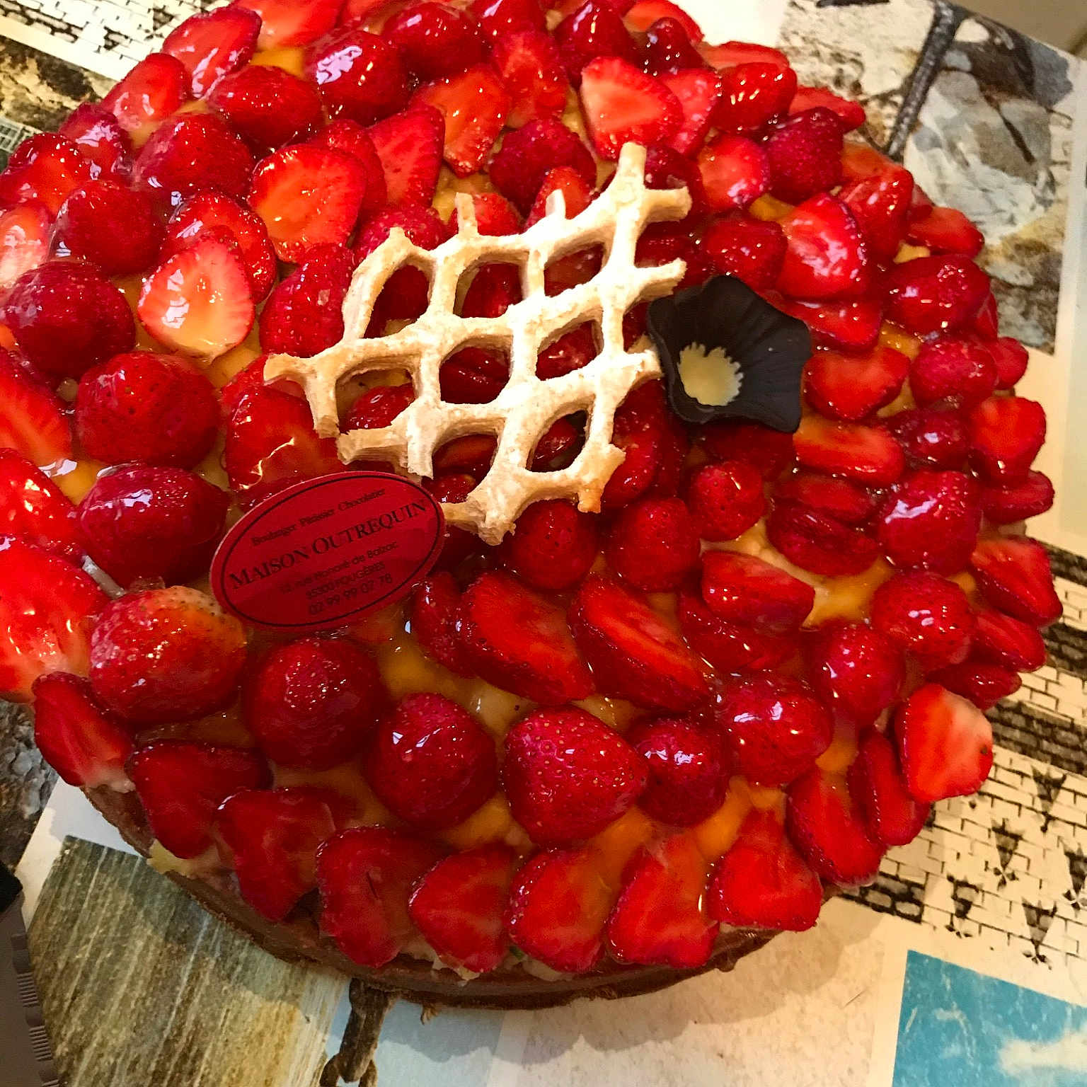 Cataleya participe au concours pour gagner de l'argent avec cette photo : alpine_strawberry, baked_goods, berry, cake, cuisine, dessert, dish, food, fruit, fruit_cake, ingredient, pavlova, pie, plant, produce, strawberries, strawberry, strawberry_pie, sweetness, torte