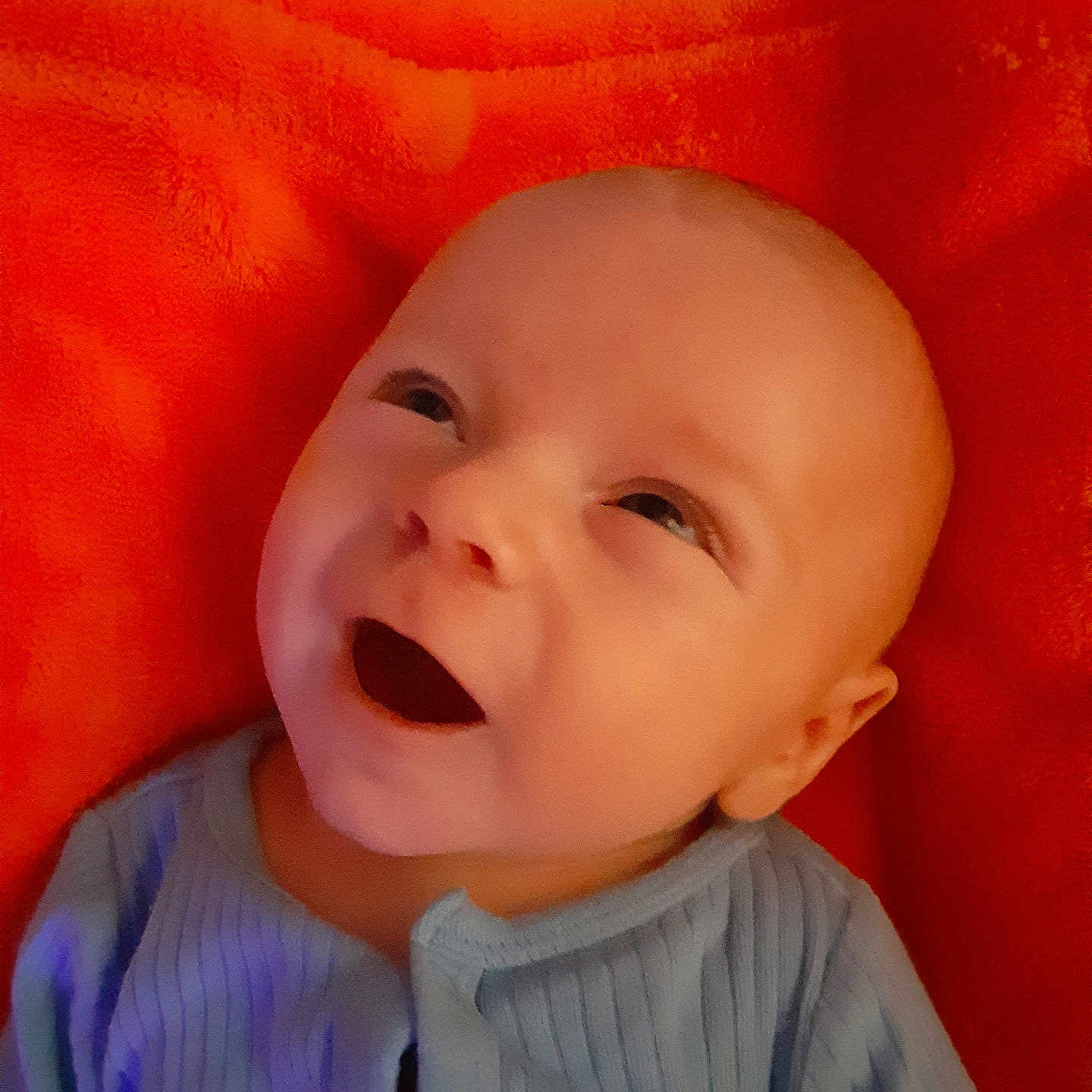 Cloud is registered to the contest to win money with this photo: baby, bed, blanket, bodypart, clothing, cushion, face, finger, furniture, hand, head, homedecor, knitwear, mouth, newborn, person, photography, portrait, sweater, towel