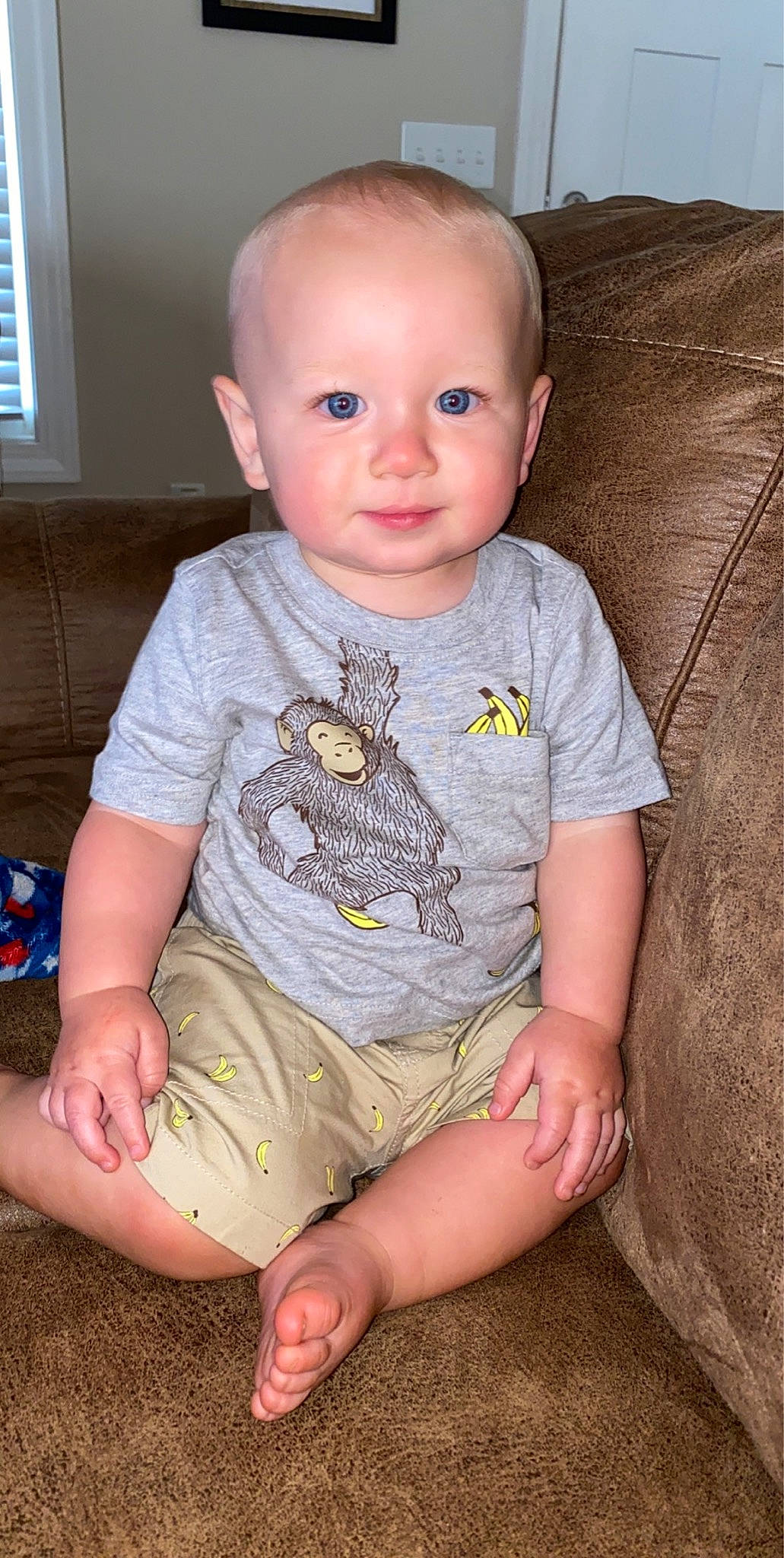 Wesson is registered to the contest to win money with this photo: baby, baby_toddler_clothing, child, eye, leg, person, sitting, skin, smile, toddler