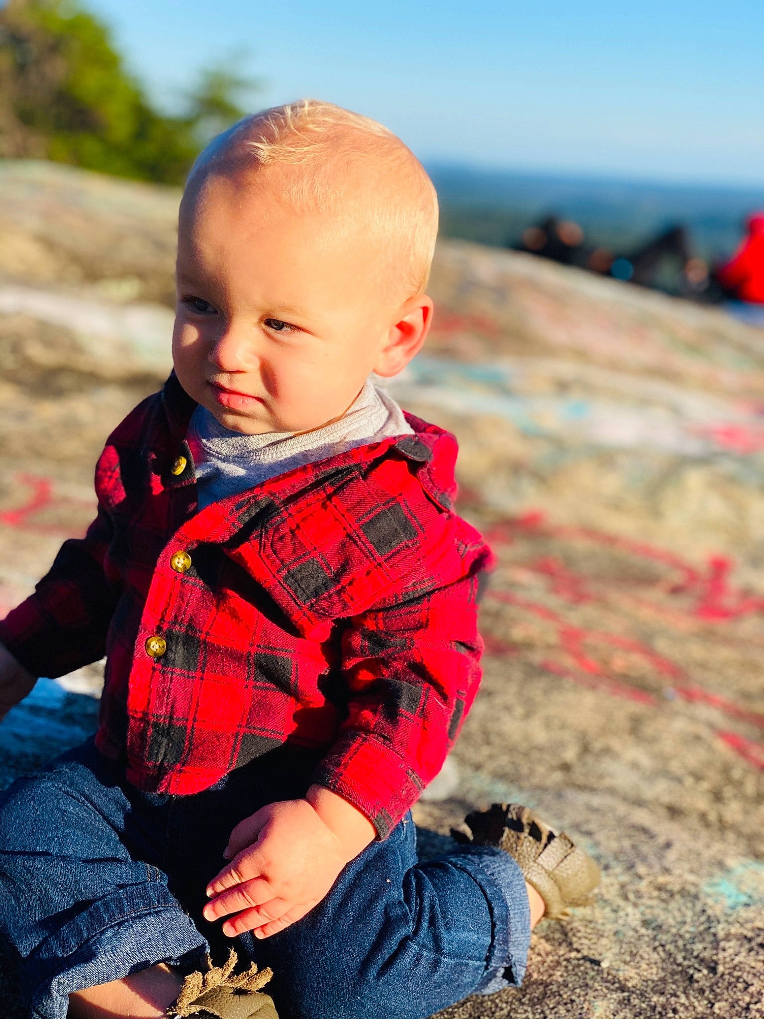 Wesson joined the competition — help win amazing prizes! baby, child, design, eye, face, leaf, outerwear, pattern, people, person, photograph, photography, plaid, red, sand, sitting, skin, tartan, textile, toddler
