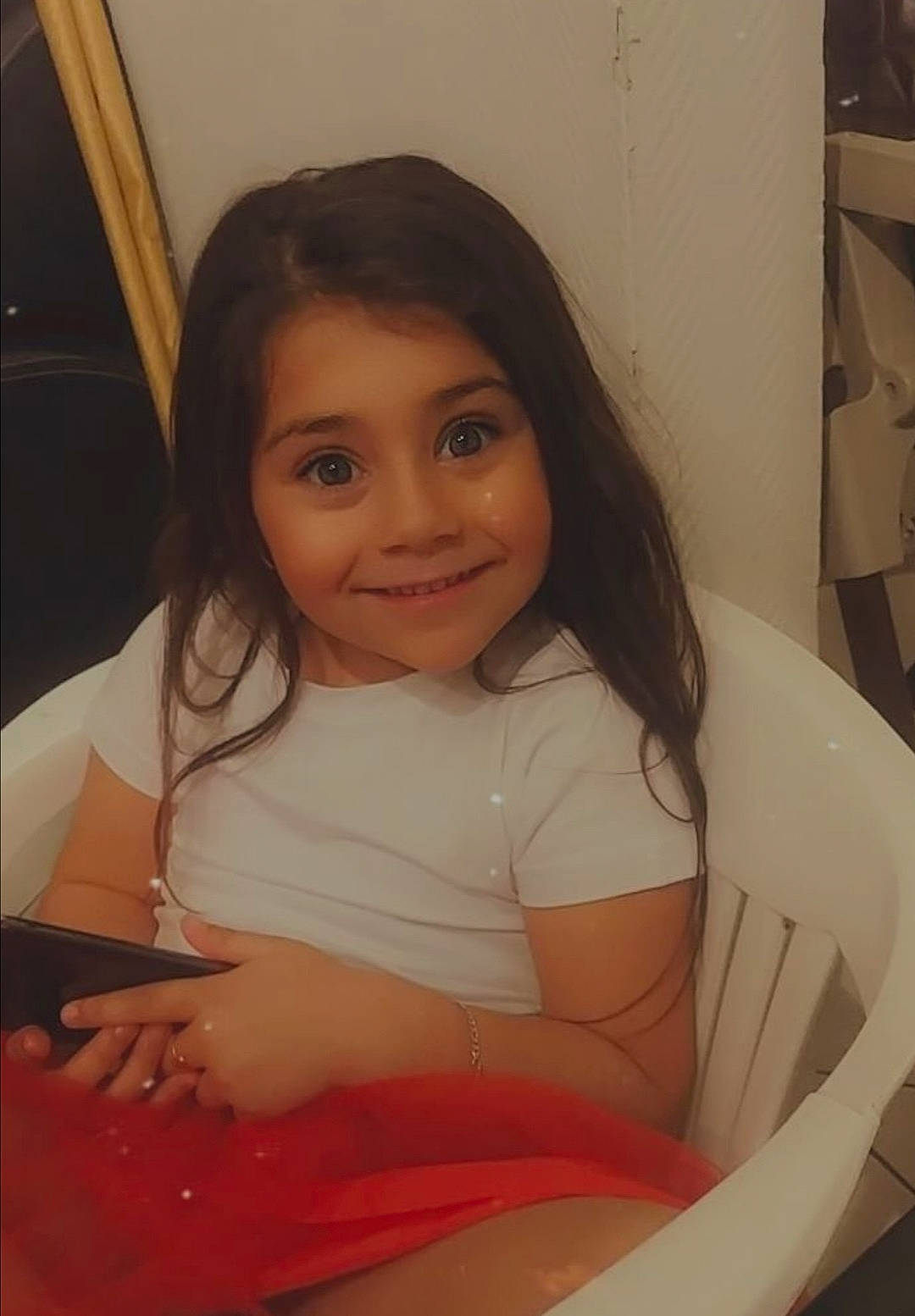 Djenaye a rejoint le concours — aidez-le/la à gagner de superbes lots ! black_hair, brown_hair, cheek, child, eyebrow, face, fun, hair, joy, long_hair, person, skin, smile, toddler