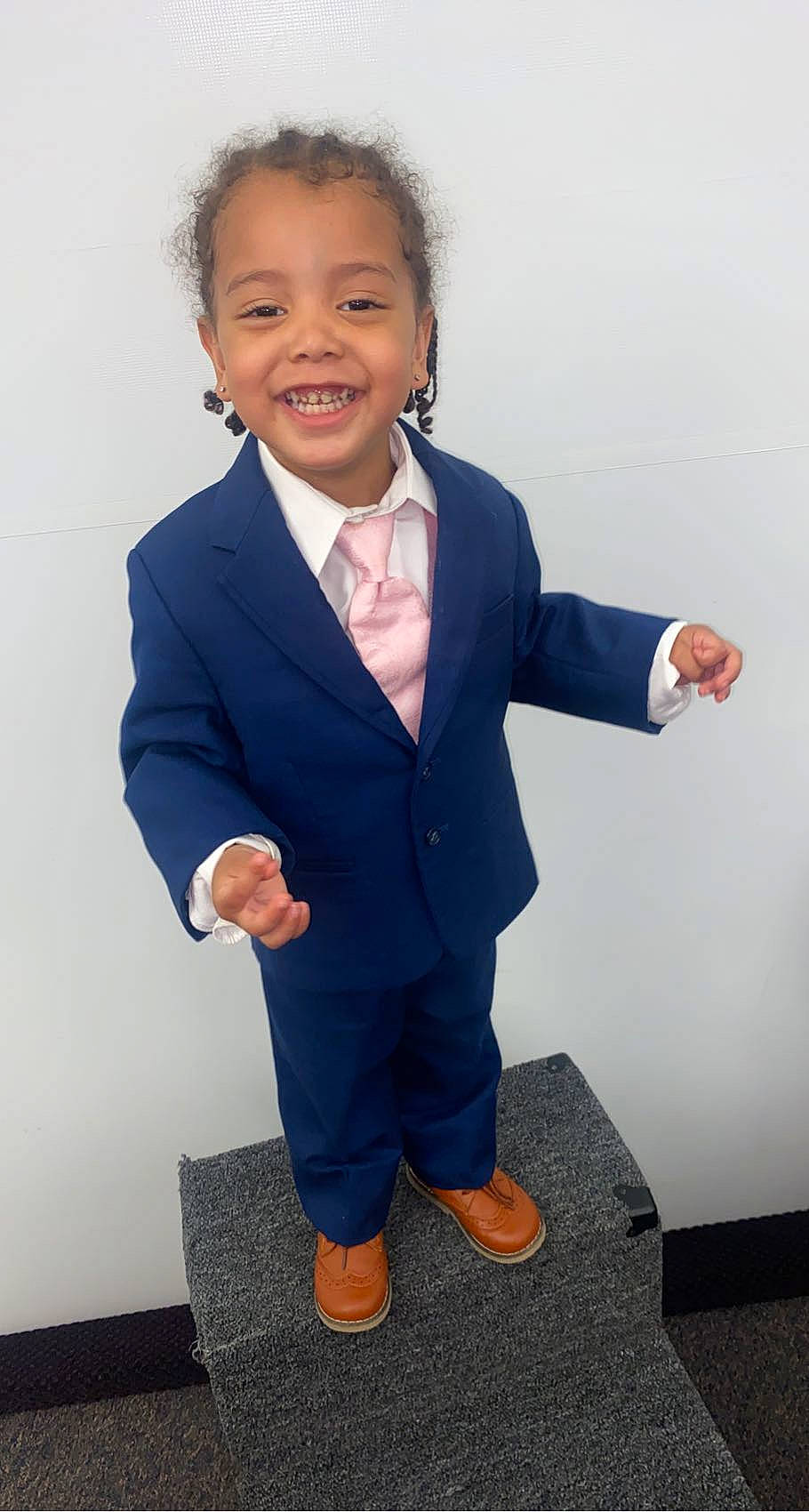 Tru joined the competition — help win amazing prizes! arm, blazer, collar, dress_shirt, finger, formal_wear, gesture, hair, human_body, joint, joy, neck, organ, outerwear, person, school_uniform, shoulder, sleeve, smile, suit