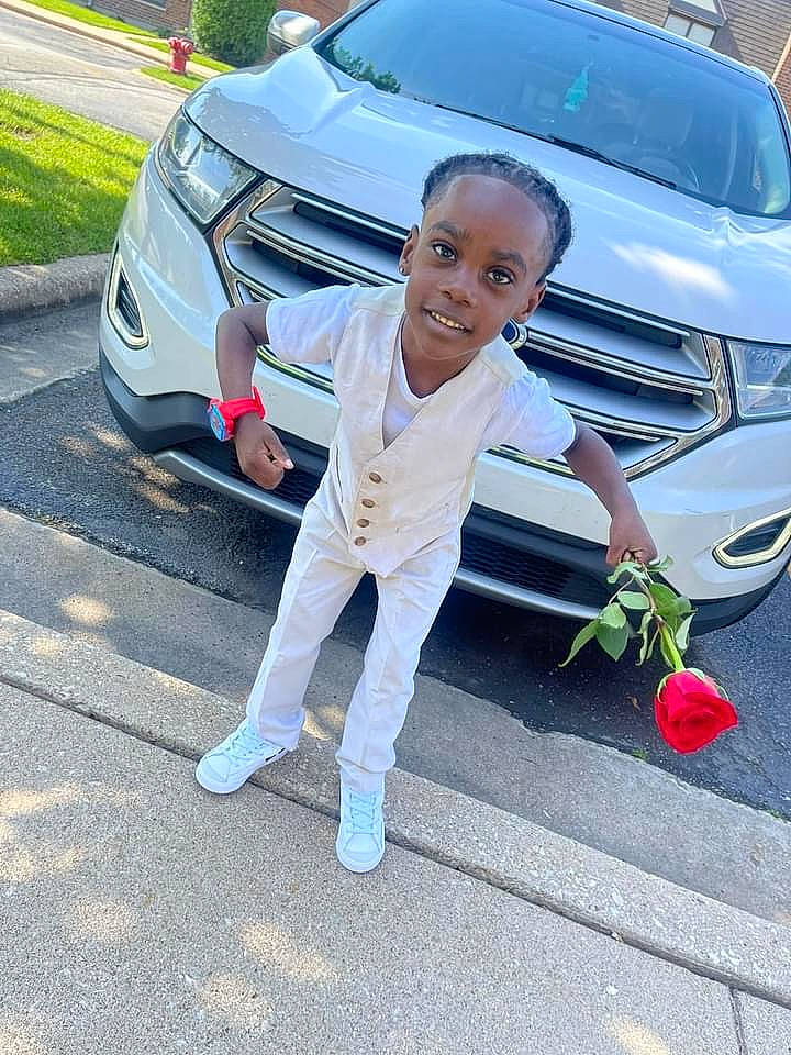 Kyngston joined the competition — help win amazing prizes! asphalt, automotive_design, automotive_exterior, automotive_lighting, automotive_tire, bumper, car, fender, grille, headlamp, hood, joy, land_vehicle, motor_vehicle, parking, person, personal_luxury_car, tire, vehicle, vehicle_door