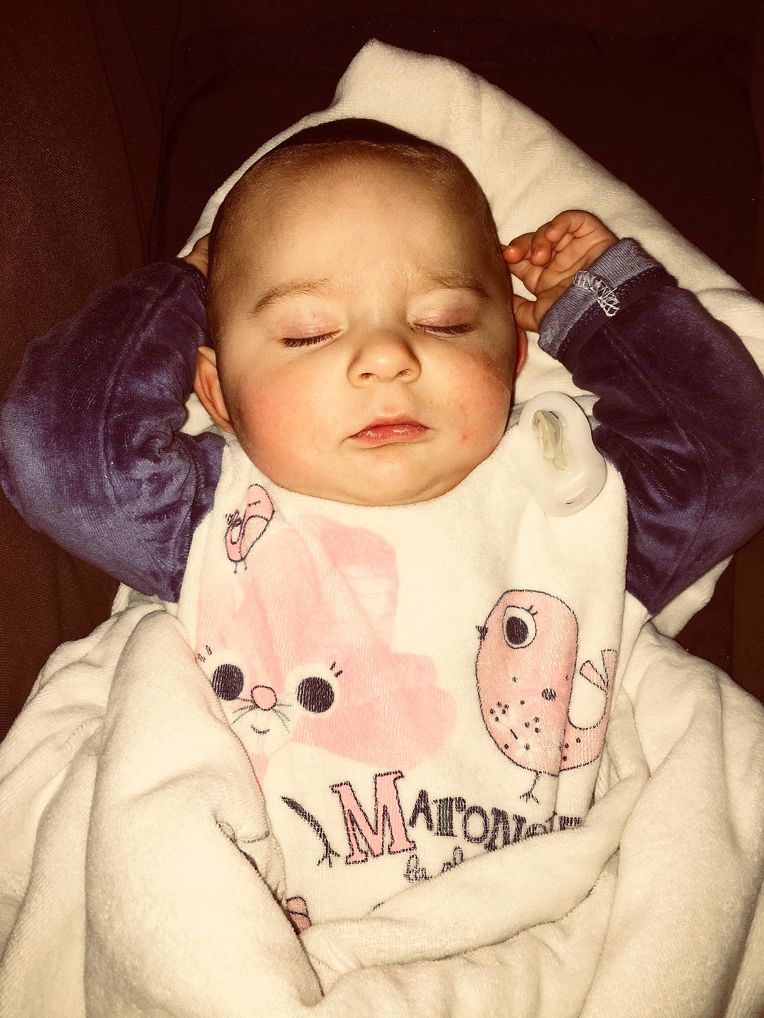 Lou participe au concours pour gagner de l'argent avec cette photo : cheek, child, day, ear, face, girl, head, human, infant, nose, person, product, skin, smile, toddler