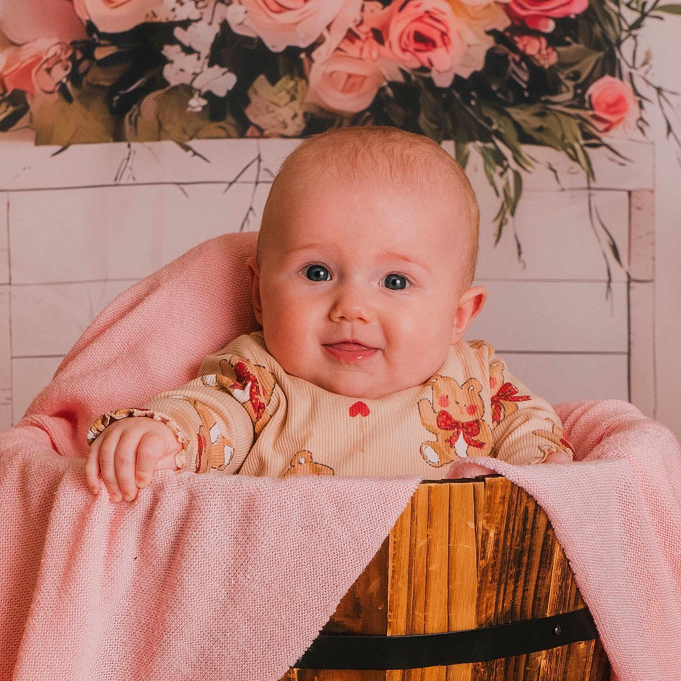 Aurora is registered to the contest to win money with this photo: baby, bed, blanket, bodypart, crib, face, flower, flowerarrangement, flowerbouquet, furniture, happy, head, infantbed, person, photography, plant, portrait, pottedplant, smile, towel
