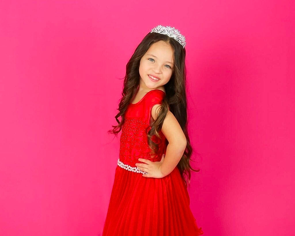 Ana Livia joined the competition — help win amazing prizes! abdomen, black_hair, dance, day_dress, entertainment, event, fashion_design, flash_photography, formal_wear, happy, jewellery, joy, lipstick, magenta, performing_arts, person, pink, skin, sleeve, smile