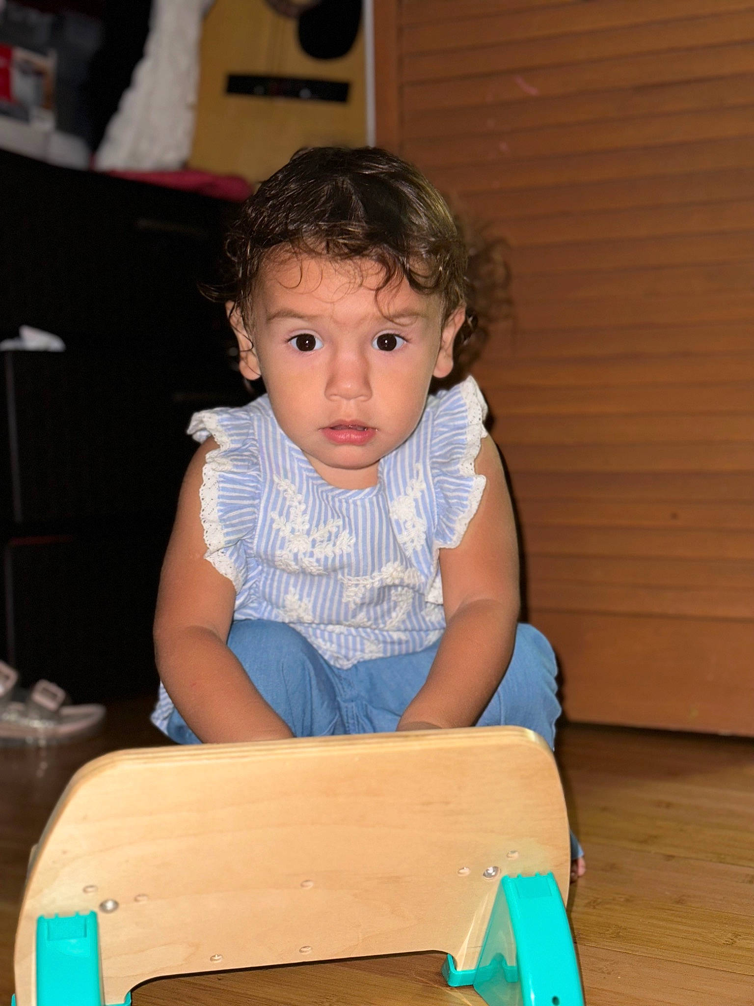 Aleqsandra Goniashvili is registered to the contest to win money with this photo: baby, baby_toddler_clothing, box, cheek, child, eyelash, flooring, fun, happy, hardwood, person, sitting, sleeve, surprise, toddler, wood